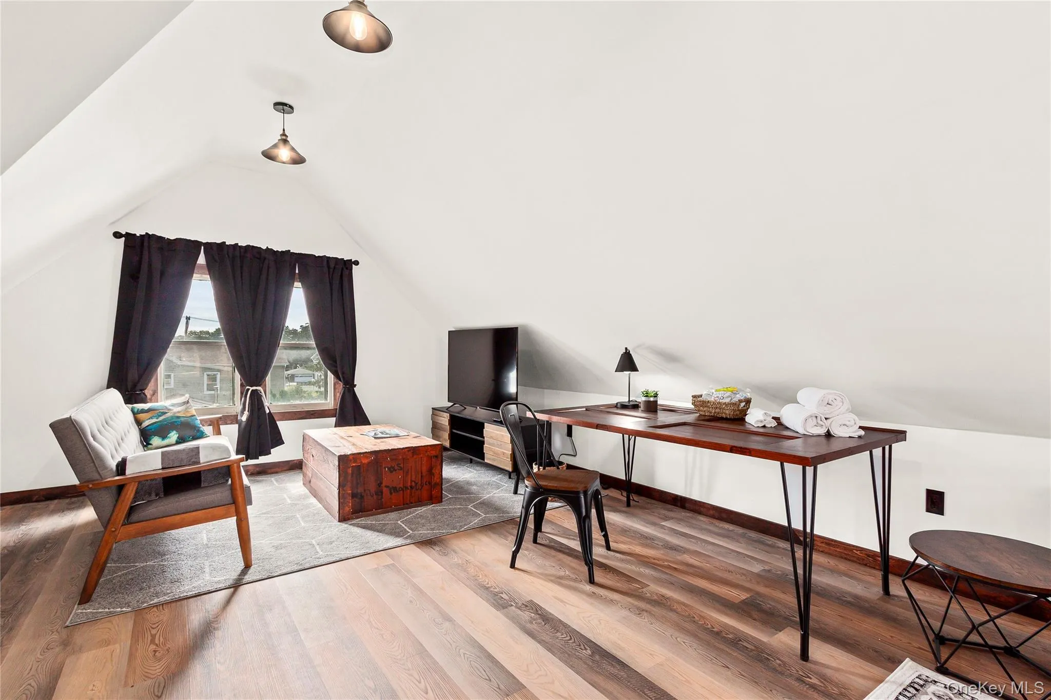 28 Grandview Avenue, Catskill, NY, 4 Bedrooms Bedrooms, 7 Rooms Rooms,2 BathroomsBathrooms,Residential,For Rent,Grandview,0,1011941 28 Grandview Avenue, Catskill, NY, 4 Bedrooms Bedrooms, 7 Rooms Rooms,2 BathroomsBathrooms,Residential,For Rent,Grandview,0,1011941