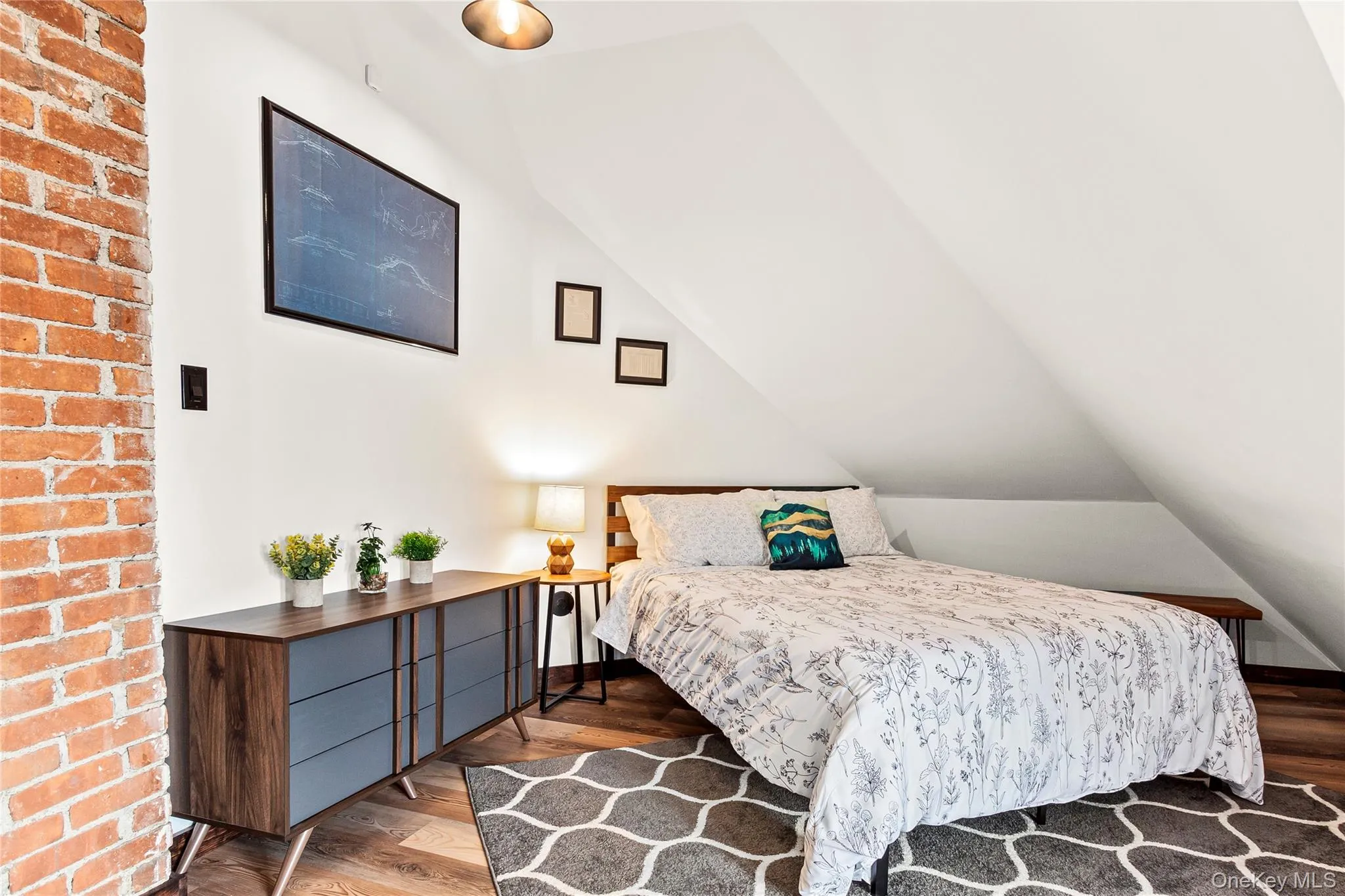 28 Grandview Avenue, Catskill, NY, 4 Bedrooms Bedrooms, 7 Rooms Rooms,2 BathroomsBathrooms,Residential,For Rent,Grandview,0,1011941 28 Grandview Avenue, Catskill, NY, 4 Bedrooms Bedrooms, 7 Rooms Rooms,2 BathroomsBathrooms,Residential,For Rent,Grandview,0,1011941