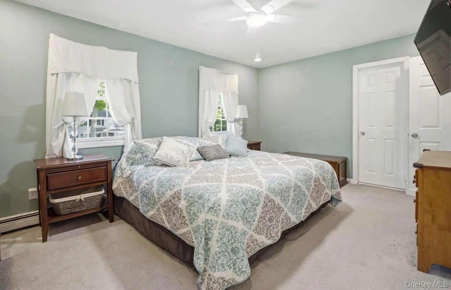 28 Cedar Heights Drive, Brookhaven, NY, 3 Bedrooms Bedrooms, 8 Rooms Rooms,1 BathroomBathrooms,Residential,For Rent,Cedar Heights,0,1011945 28 Cedar Heights Drive, Brookhaven, NY, 3 Bedrooms Bedrooms, 8 Rooms Rooms,1 BathroomBathrooms,Residential,For Rent,Cedar Heights,0,1011945