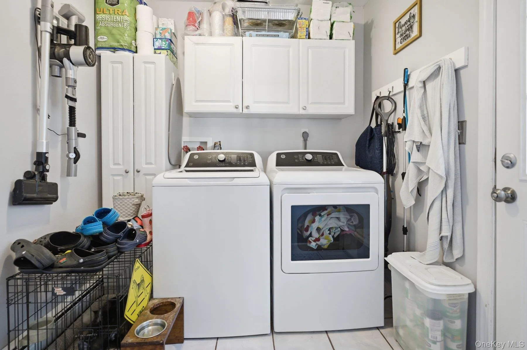 28 Cedar Heights Drive, Brookhaven, NY, 3 Bedrooms Bedrooms, 8 Rooms Rooms,1 BathroomBathrooms,Residential,For Rent,Cedar Heights,0,1011945 28 Cedar Heights Drive, Brookhaven, NY, 3 Bedrooms Bedrooms, 8 Rooms Rooms,1 BathroomBathrooms,Residential,For Rent,Cedar Heights,0,1011945