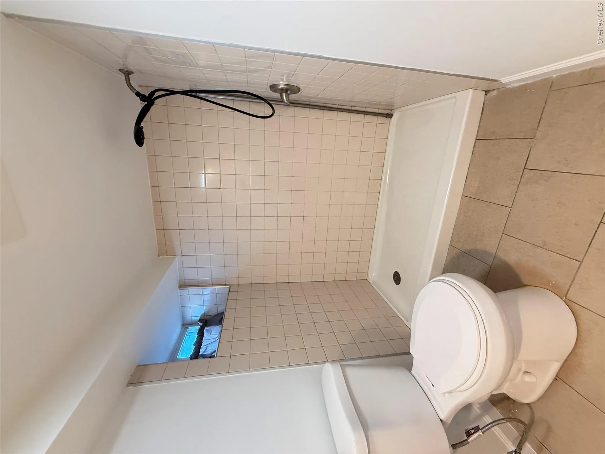 15 Mirin Avenue, Hempstead, NY, 3 Bedrooms Bedrooms, 7 Rooms Rooms,2 BathroomsBathrooms,Residential,For Rent,Mirin,0,1011946 15 Mirin Avenue, Hempstead, NY, 3 Bedrooms Bedrooms, 7 Rooms Rooms,2 BathroomsBathrooms,Residential,For Rent,Mirin,0,1011946