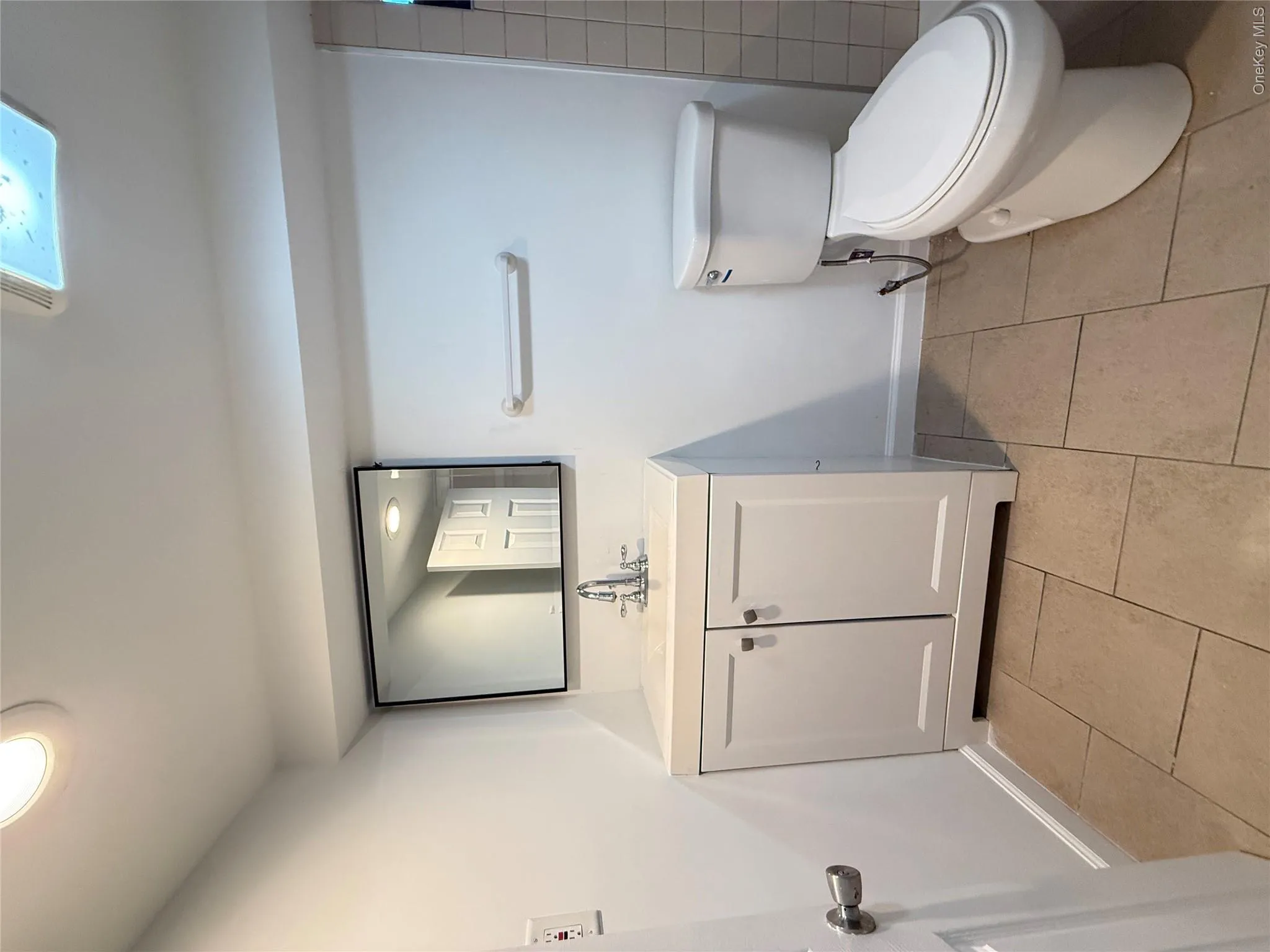 15 Mirin Avenue, Hempstead, NY, 3 Bedrooms Bedrooms, 7 Rooms Rooms,2 BathroomsBathrooms,Residential,For Rent,Mirin,0,1011946 15 Mirin Avenue, Hempstead, NY, 3 Bedrooms Bedrooms, 7 Rooms Rooms,2 BathroomsBathrooms,Residential,For Rent,Mirin,0,1011946