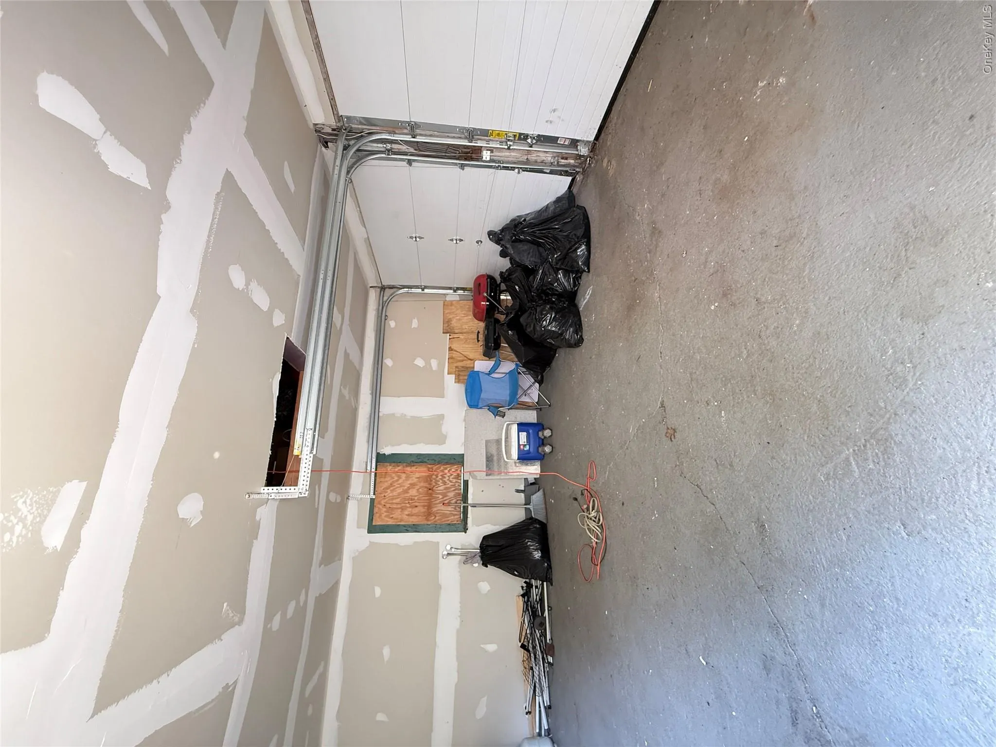 15 Mirin Avenue, Hempstead, NY, 3 Bedrooms Bedrooms, 7 Rooms Rooms,2 BathroomsBathrooms,Residential,For Rent,Mirin,0,1011946 15 Mirin Avenue, Hempstead, NY, 3 Bedrooms Bedrooms, 7 Rooms Rooms,2 BathroomsBathrooms,Residential,For Rent,Mirin,0,1011946