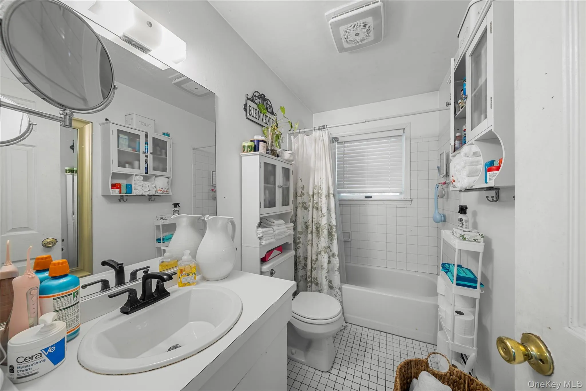 47 Floral Road, Brookhaven, NY, 3 Bedrooms Bedrooms, 7 Rooms Rooms,1 BathroomBathrooms,Residential,For Rent,Floral,0,1011949 47 Floral Road, Brookhaven, NY, 3 Bedrooms Bedrooms, 7 Rooms Rooms,1 BathroomBathrooms,Residential,For Rent,Floral,0,1011949
