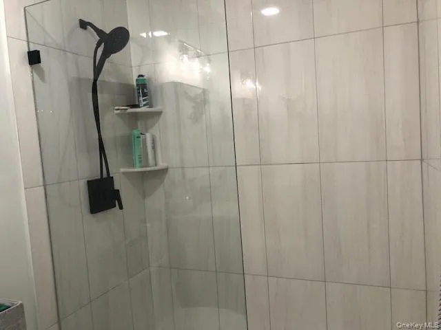 181 Laurel Lane, Hempstead, NY, 2 Bedrooms Bedrooms, 5 Rooms Rooms,1 BathroomBathrooms,Residential,For Rent,Laurel,0,1011950 181 Laurel Lane, Hempstead, NY, 2 Bedrooms Bedrooms, 5 Rooms Rooms,1 BathroomBathrooms,Residential,For Rent,Laurel,0,1011950