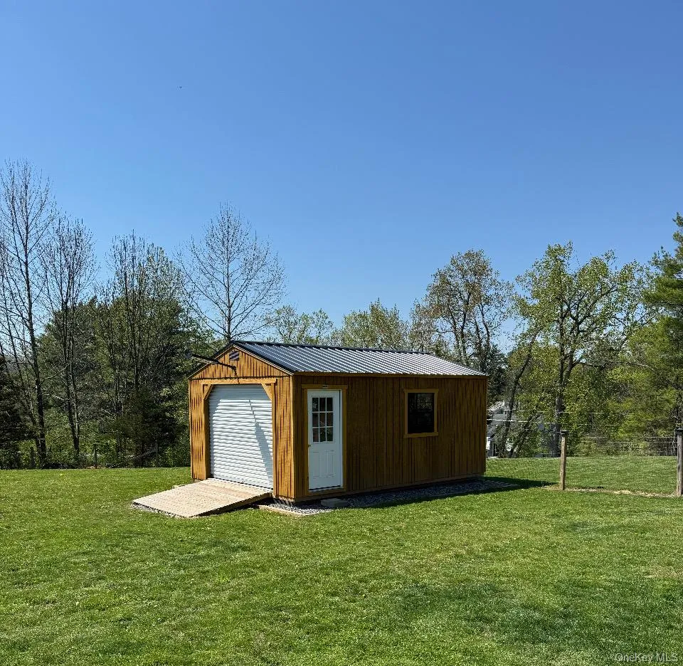 83 Lime Ridge Road, Beekman, NY, 4 Bedrooms Bedrooms, 9 Rooms Rooms,2 BathroomsBathrooms,Residential,For Rent,Lime Ridge,0,1011955 83 Lime Ridge Road, Beekman, NY, 4 Bedrooms Bedrooms, 9 Rooms Rooms,2 BathroomsBathrooms,Residential,For Rent,Lime Ridge,0,1011955