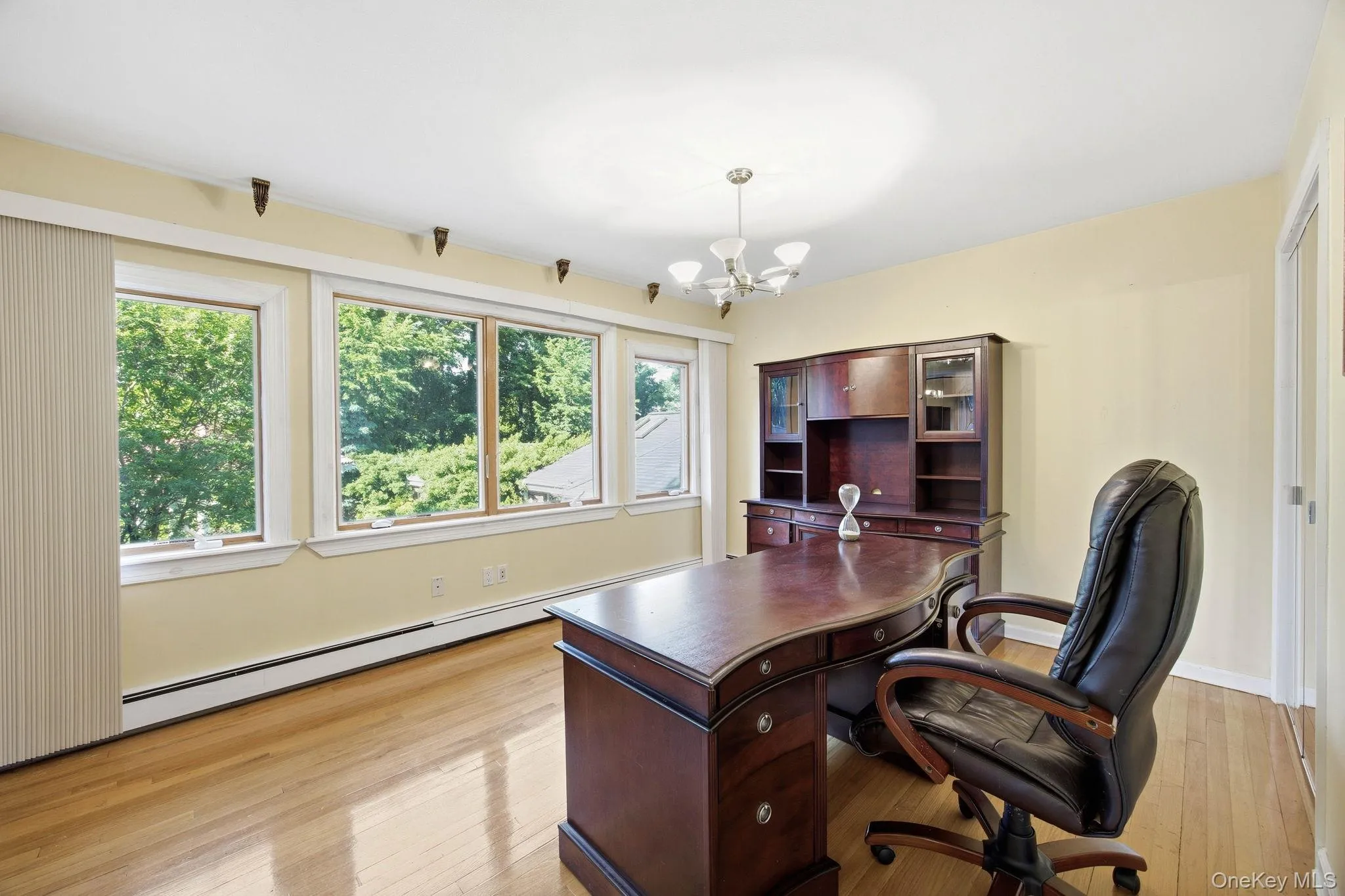 1 Bridle Path Drive, North Hempstead, NY, 7 Bedrooms Bedrooms, 12 Rooms Rooms,6 BathroomsBathrooms,Residential Lease,For Rent,Bridle Path,0,1011961 1 Bridle Path Drive, North Hempstead, NY, 7 Bedrooms Bedrooms, 12 Rooms Rooms,6 BathroomsBathrooms,Residential Lease,For Rent,Bridle Path,0,1011961