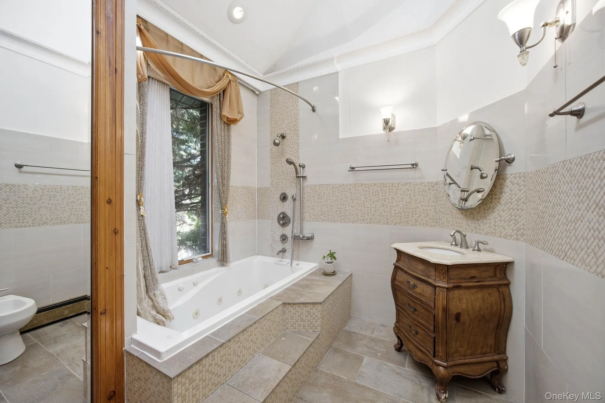 1 Bridle Path Drive, North Hempstead, NY, 7 Bedrooms Bedrooms, 12 Rooms Rooms,6 BathroomsBathrooms,Residential Lease,For Rent,Bridle Path,0,1011961 1 Bridle Path Drive, North Hempstead, NY, 7 Bedrooms Bedrooms, 12 Rooms Rooms,6 BathroomsBathrooms,Residential Lease,For Rent,Bridle Path,0,1011961