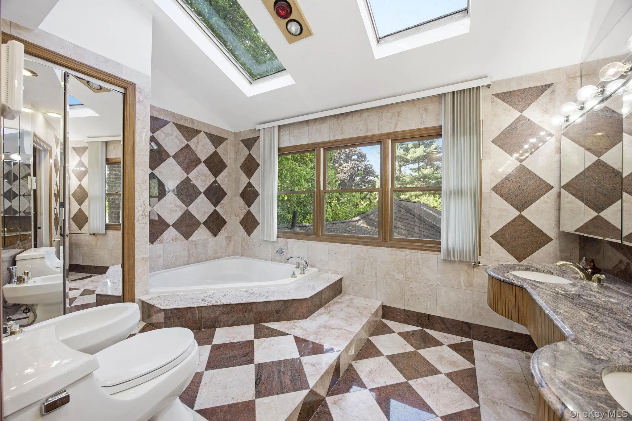 1 Bridle Path Drive, North Hempstead, NY, 7 Bedrooms Bedrooms, 12 Rooms Rooms,6 BathroomsBathrooms,Residential Lease,For Rent,Bridle Path,0,1011961 1 Bridle Path Drive, North Hempstead, NY, 7 Bedrooms Bedrooms, 12 Rooms Rooms,6 BathroomsBathrooms,Residential Lease,For Rent,Bridle Path,0,1011961
