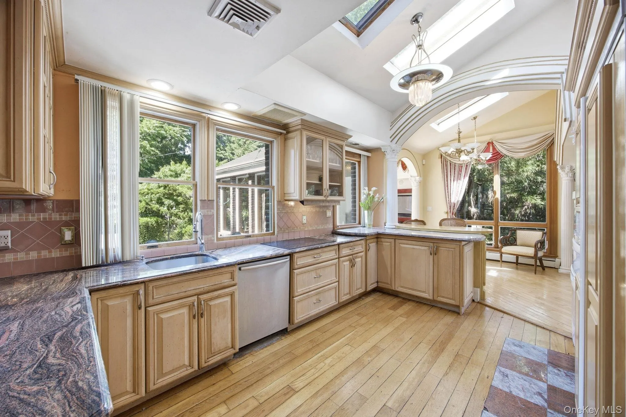 1 Bridle Path Drive, North Hempstead, NY, 7 Bedrooms Bedrooms, 12 Rooms Rooms,6 BathroomsBathrooms,Residential Lease,For Rent,Bridle Path,0,1011961 1 Bridle Path Drive, North Hempstead, NY, 7 Bedrooms Bedrooms, 12 Rooms Rooms,6 BathroomsBathrooms,Residential Lease,For Rent,Bridle Path,0,1011961