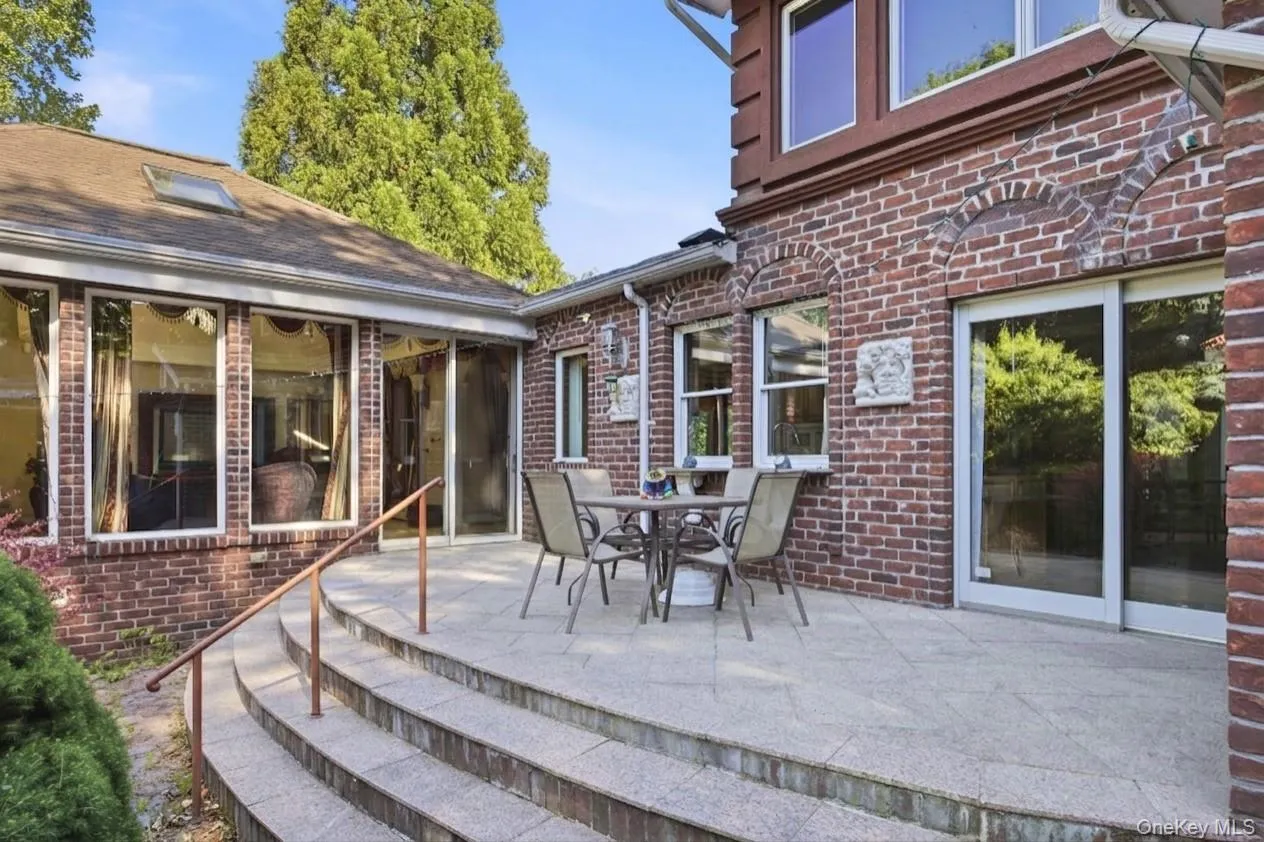 1 Bridle Path Drive, North Hempstead, NY, 7 Bedrooms Bedrooms, 12 Rooms Rooms,6 BathroomsBathrooms,Residential Lease,For Rent,Bridle Path,0,1011961 1 Bridle Path Drive, North Hempstead, NY, 7 Bedrooms Bedrooms, 12 Rooms Rooms,6 BathroomsBathrooms,Residential Lease,For Rent,Bridle Path,0,1011961