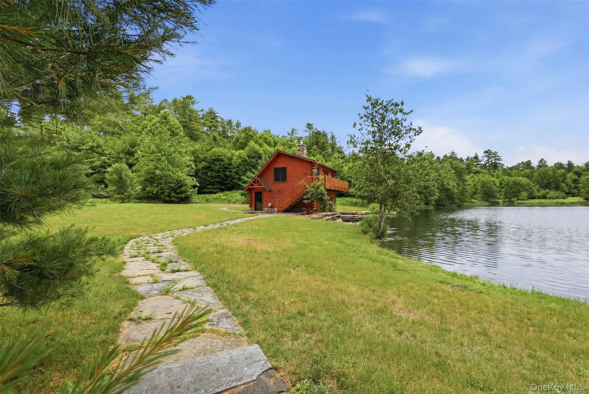 Boathouse with Guest Apartment Boathouse with Guest Apartment