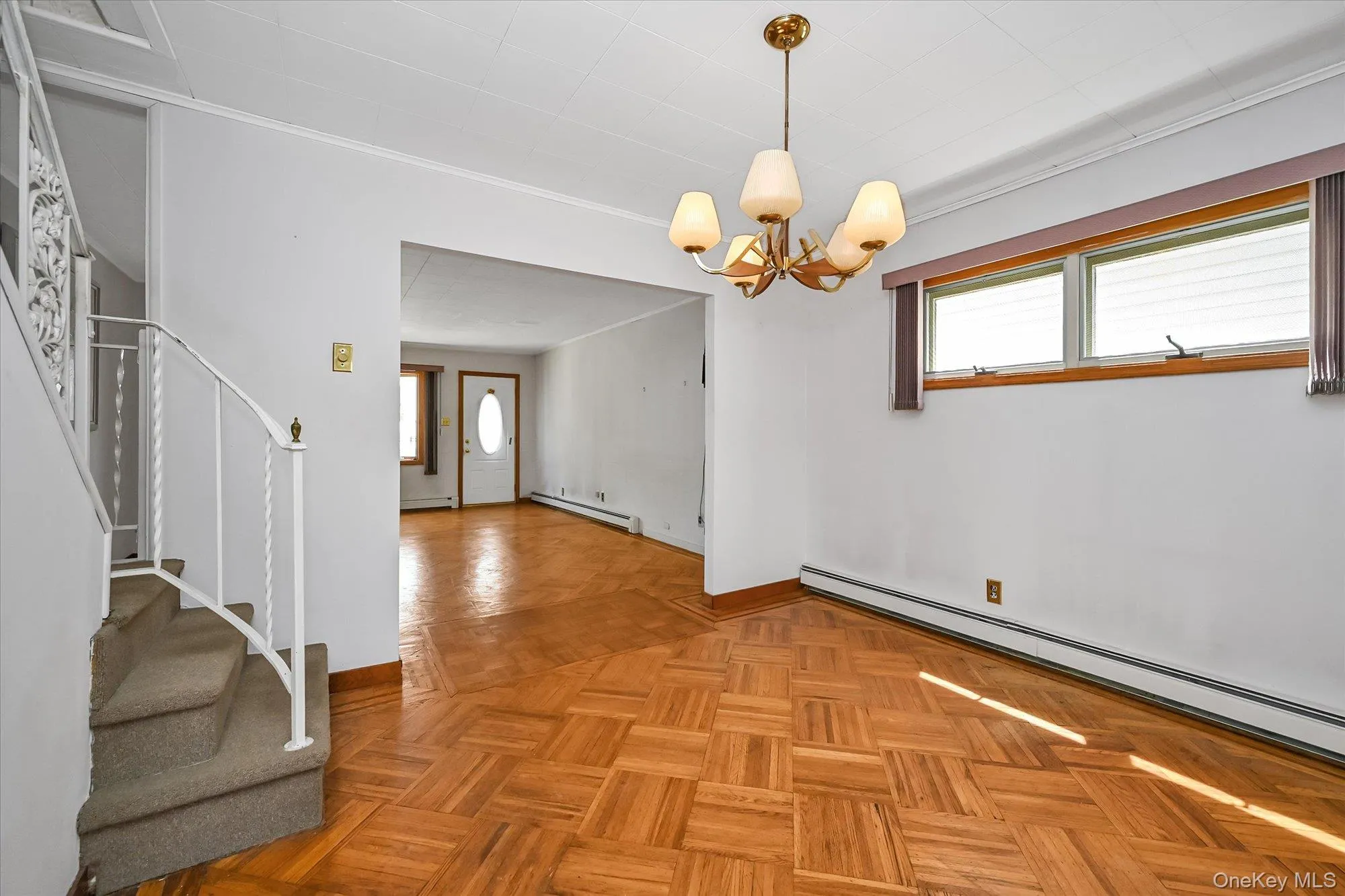 33-30 203rd Street, New York, NY, 3 Bedrooms Bedrooms, 6 Rooms Rooms,1 BathroomBathrooms,Residential,For Rent,203rd,0,1011973 33-30 203rd Street, New York, NY, 3 Bedrooms Bedrooms, 6 Rooms Rooms,1 BathroomBathrooms,Residential,For Rent,203rd,0,1011973