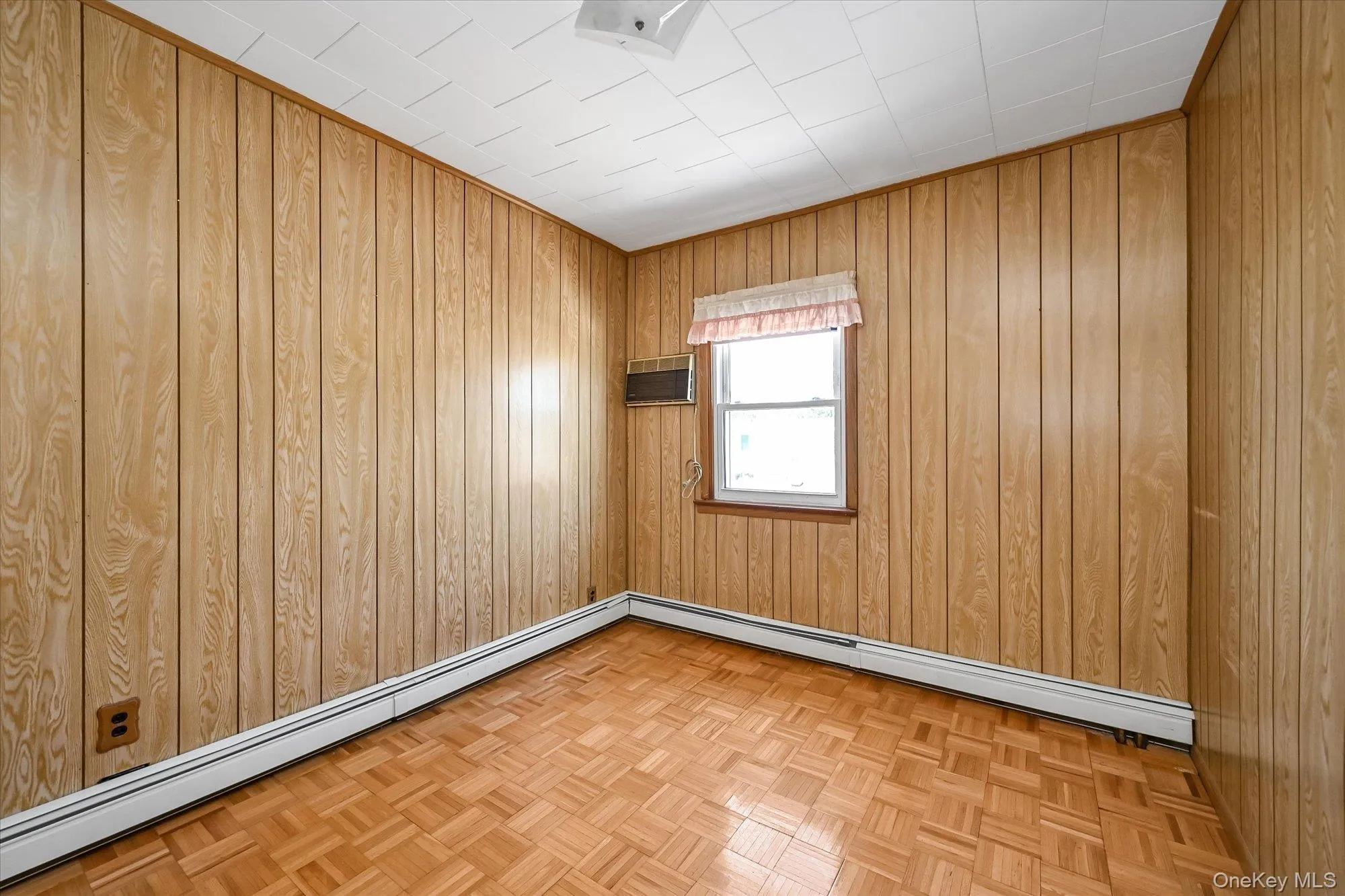33-30 203rd Street, New York, NY, 3 Bedrooms Bedrooms, 6 Rooms Rooms,1 BathroomBathrooms,Residential,For Rent,203rd,0,1011973 33-30 203rd Street, New York, NY, 3 Bedrooms Bedrooms, 6 Rooms Rooms,1 BathroomBathrooms,Residential,For Rent,203rd,0,1011973