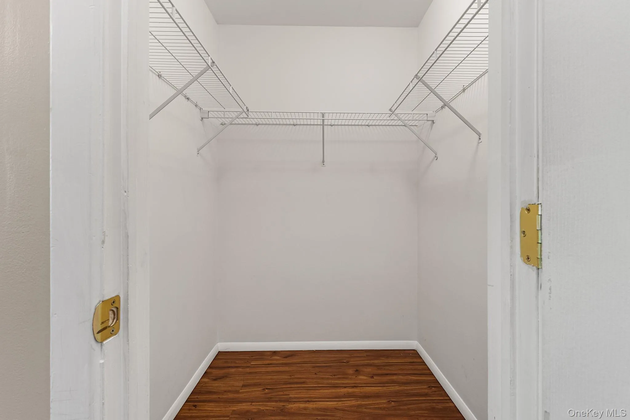 166 Richmond Avenue, Brookhaven, NY, 3 Bedrooms Bedrooms, 7 Rooms Rooms,2 BathroomsBathrooms,Residential,For Rent,Richmond,0,1011975 166 Richmond Avenue, Brookhaven, NY, 3 Bedrooms Bedrooms, 7 Rooms Rooms,2 BathroomsBathrooms,Residential,For Rent,Richmond,0,1011975