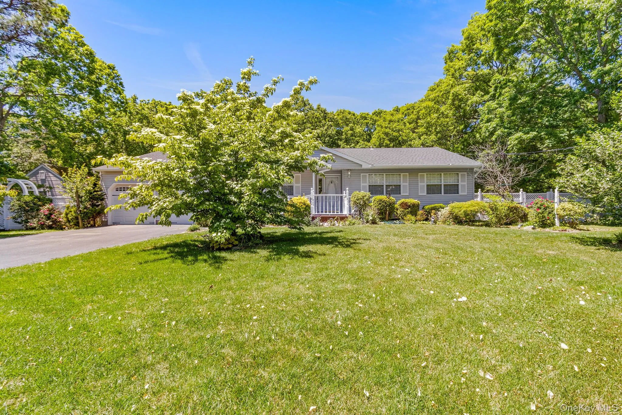 166 Richmond Avenue, Brookhaven, NY, 3 Bedrooms Bedrooms, 7 Rooms Rooms,2 BathroomsBathrooms,Residential,For Rent,Richmond,0,1011975 166 Richmond Avenue, Brookhaven, NY, 3 Bedrooms Bedrooms, 7 Rooms Rooms,2 BathroomsBathrooms,Residential,For Rent,Richmond,0,1011975