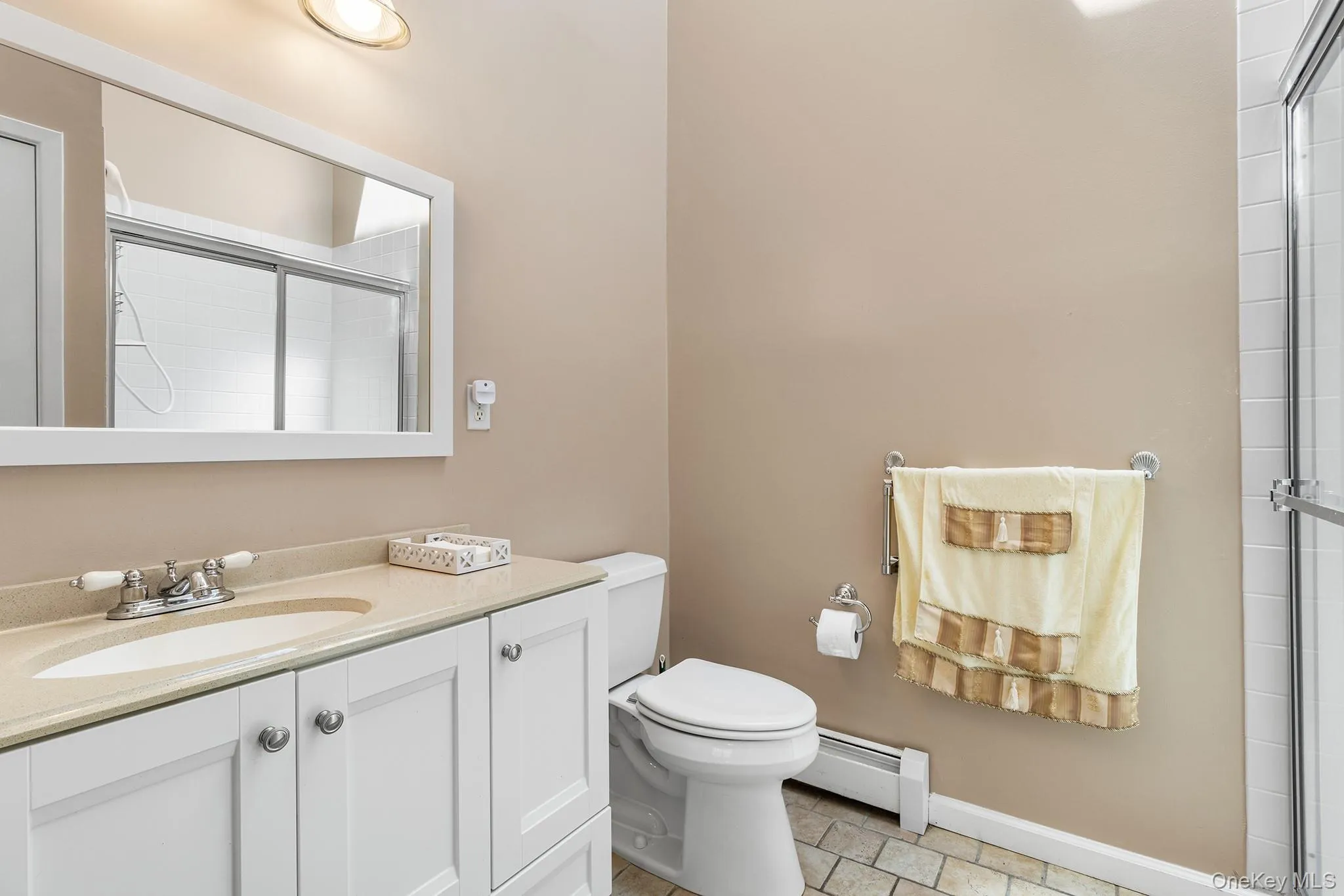 166 Richmond Avenue, Brookhaven, NY, 3 Bedrooms Bedrooms, 7 Rooms Rooms,2 BathroomsBathrooms,Residential,For Rent,Richmond,0,1011975 166 Richmond Avenue, Brookhaven, NY, 3 Bedrooms Bedrooms, 7 Rooms Rooms,2 BathroomsBathrooms,Residential,For Rent,Richmond,0,1011975