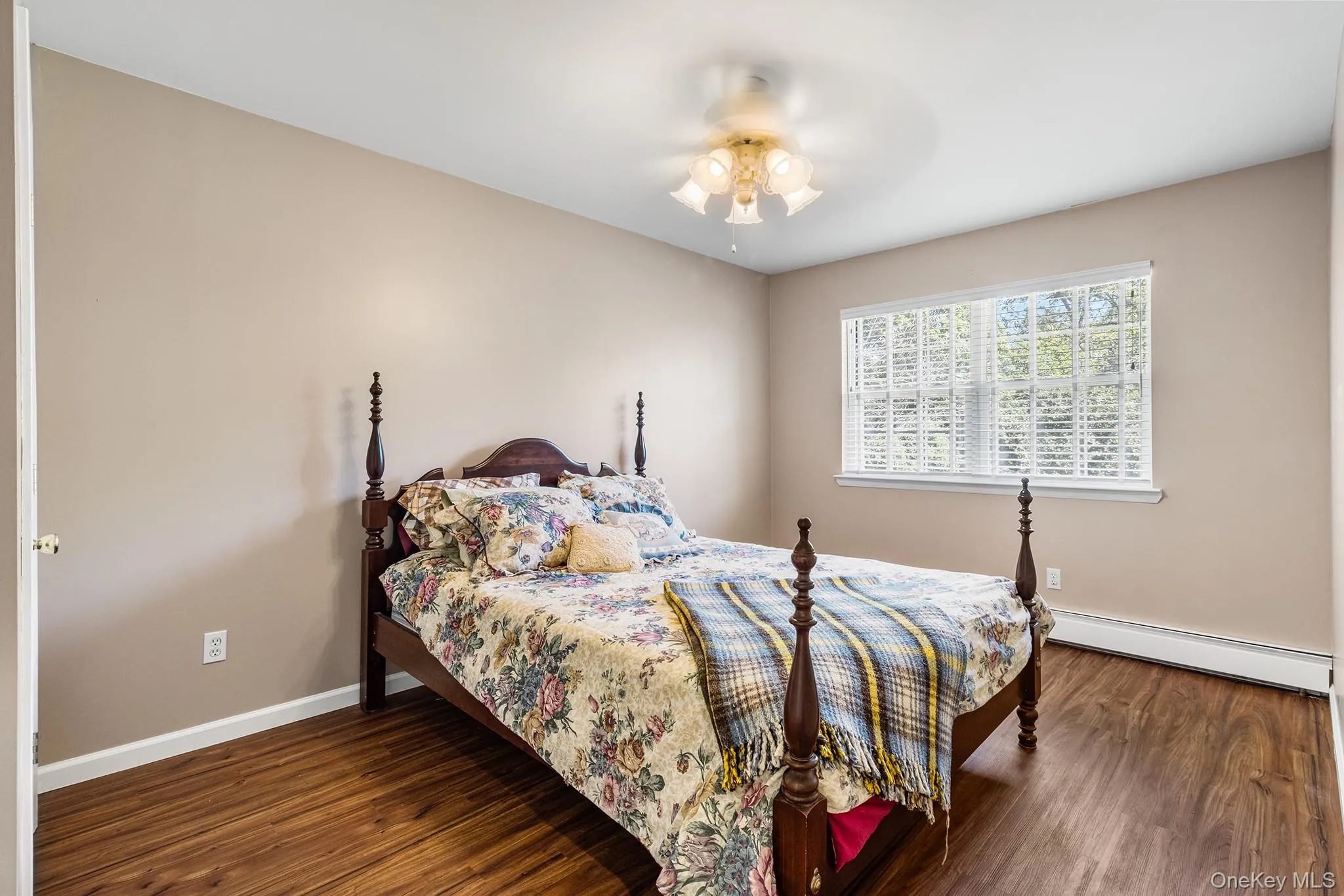 166 Richmond Avenue, Brookhaven, NY, 3 Bedrooms Bedrooms, 7 Rooms Rooms,2 BathroomsBathrooms,Residential,For Rent,Richmond,0,1011975 166 Richmond Avenue, Brookhaven, NY, 3 Bedrooms Bedrooms, 7 Rooms Rooms,2 BathroomsBathrooms,Residential,For Rent,Richmond,0,1011975