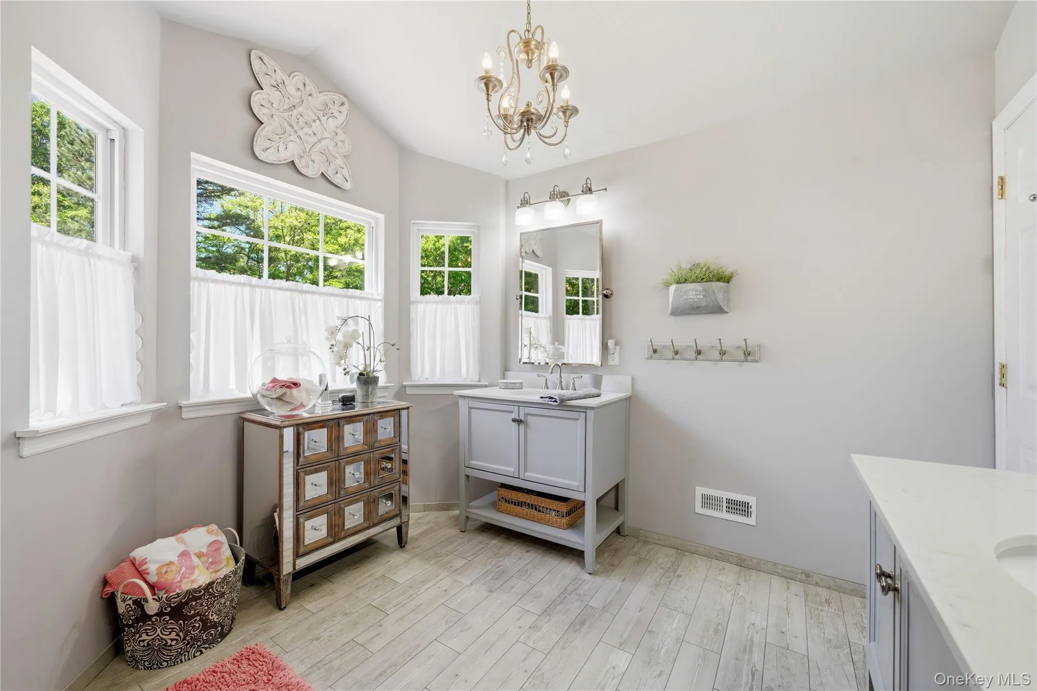 132 Willow Wood Drive, Islip, NY, 2 Bedrooms Bedrooms, 6 Rooms Rooms,2 BathroomsBathrooms,Residential,For Rent,Willow Wood,0,1011977 132 Willow Wood Drive, Islip, NY, 2 Bedrooms Bedrooms, 6 Rooms Rooms,2 BathroomsBathrooms,Residential,For Rent,Willow Wood,0,1011977