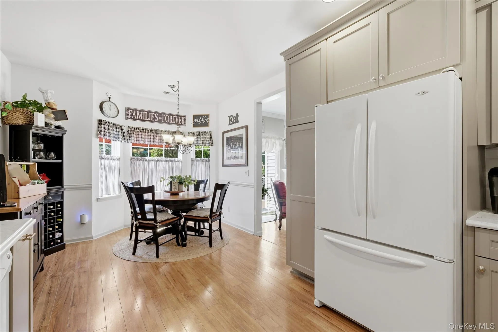132 Willow Wood Drive, Islip, NY, 2 Bedrooms Bedrooms, 6 Rooms Rooms,2 BathroomsBathrooms,Residential,For Rent,Willow Wood,0,1011977 132 Willow Wood Drive, Islip, NY, 2 Bedrooms Bedrooms, 6 Rooms Rooms,2 BathroomsBathrooms,Residential,For Rent,Willow Wood,0,1011977