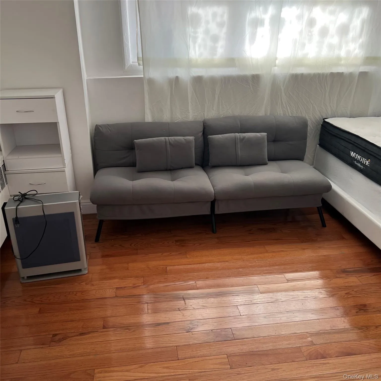 33 Westbrook Lane, Hempstead, NY, 1 Bedroom Bedrooms, 5 Rooms Rooms,1 BathroomBathrooms,Residential Lease,For Rent,Westbrook,0,1011978 33 Westbrook Lane, Hempstead, NY, 1 Bedroom Bedrooms, 5 Rooms Rooms,1 BathroomBathrooms,Residential Lease,For Rent,Westbrook,0,1011978