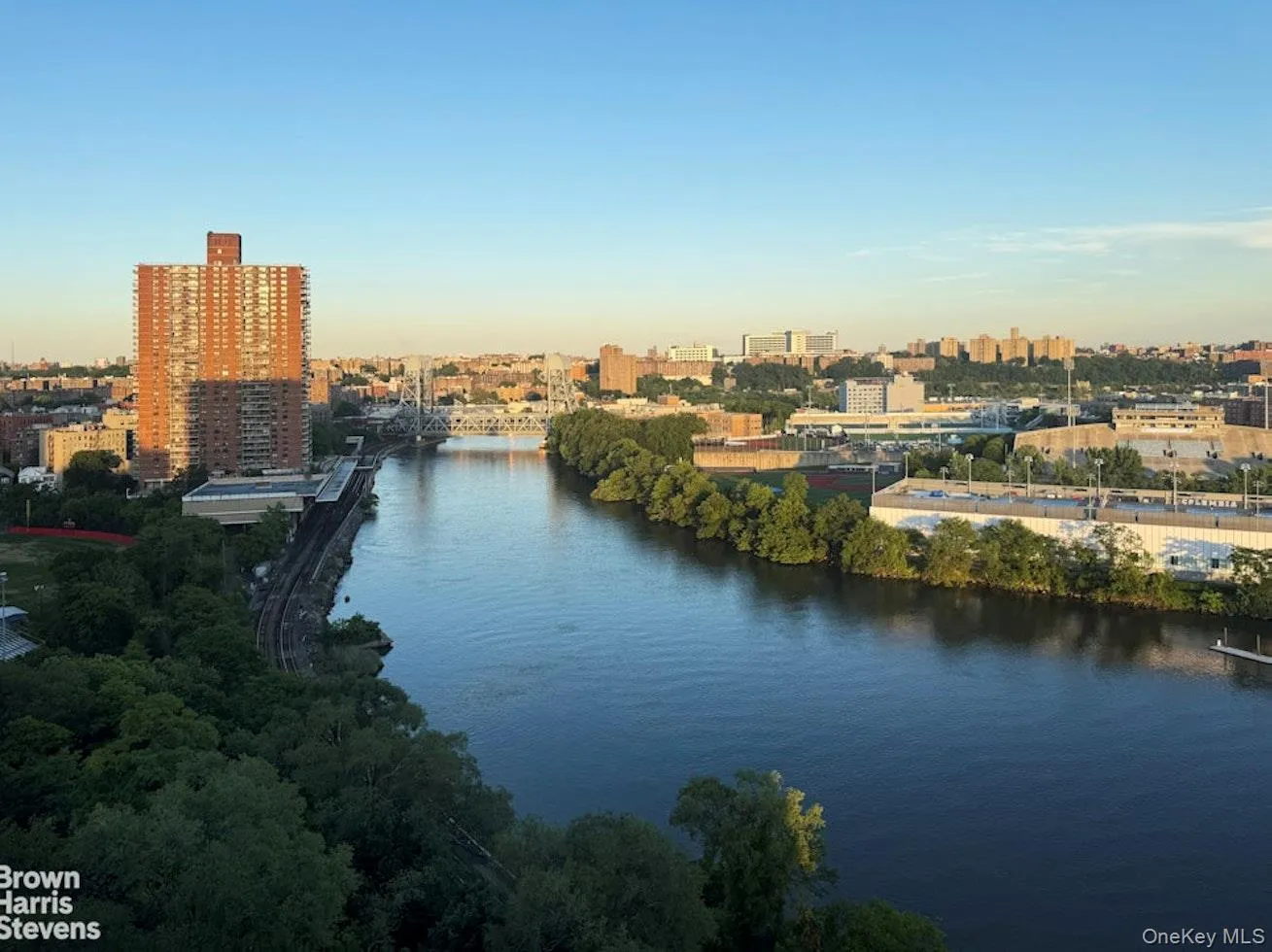 2400 Johnson Avenue, New York, NY, 2 Bedrooms Bedrooms, 4 Rooms Rooms,2 BathroomsBathrooms,Residential,For Rent,Johnson,0,1011979 2400 Johnson Avenue, New York, NY, 2 Bedrooms Bedrooms, 4 Rooms Rooms,2 BathroomsBathrooms,Residential,For Rent,Johnson,0,1011979