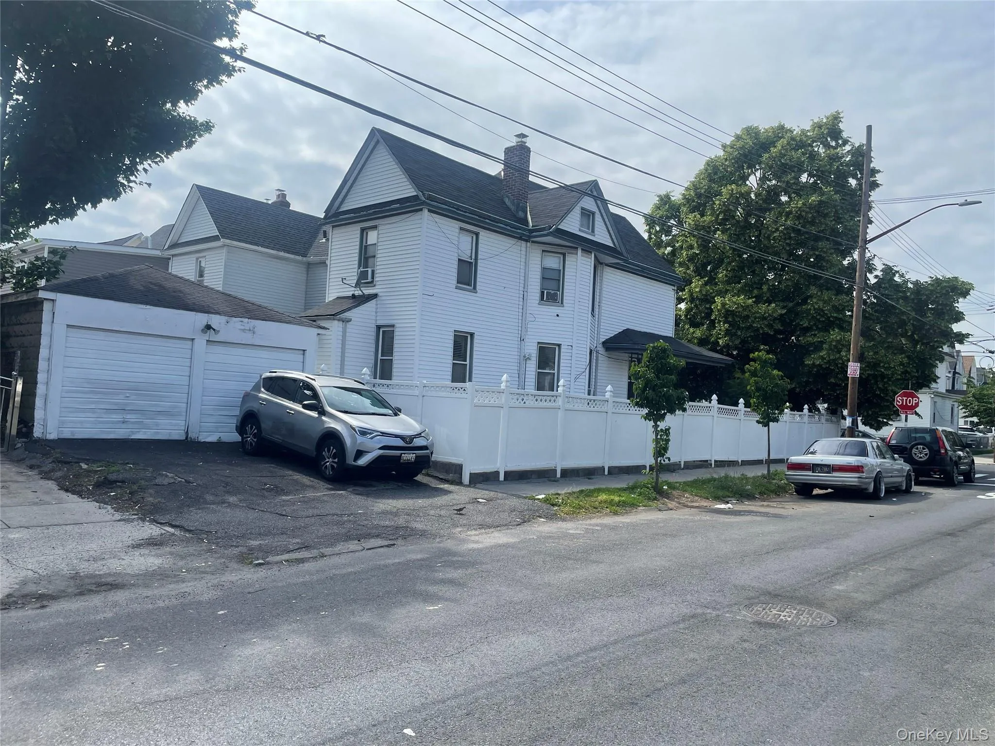 12518 97th Avenue, New York, NY, 3 Bedrooms Bedrooms, 7 Rooms Rooms,2 BathroomsBathrooms,Residential,For Rent,97th,0,1011983 12518 97th Avenue, New York, NY, 3 Bedrooms Bedrooms, 7 Rooms Rooms,2 BathroomsBathrooms,Residential,For Rent,97th,0,1011983