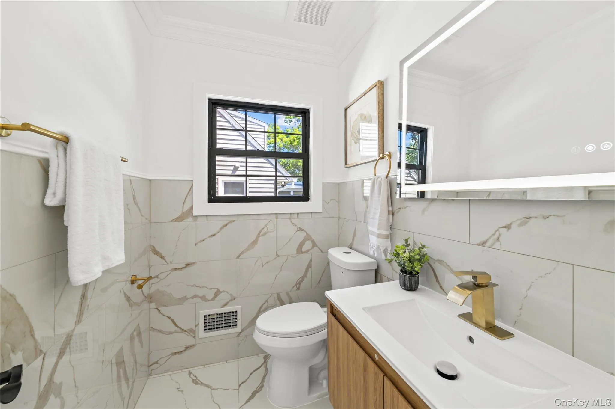 149 Fendale Street, Hempstead, NY, 4 Bedrooms Bedrooms, 8 Rooms Rooms,2 BathroomsBathrooms,Residential,For Rent,Fendale,0,1011984 149 Fendale Street, Hempstead, NY, 4 Bedrooms Bedrooms, 8 Rooms Rooms,2 BathroomsBathrooms,Residential,For Rent,Fendale,0,1011984