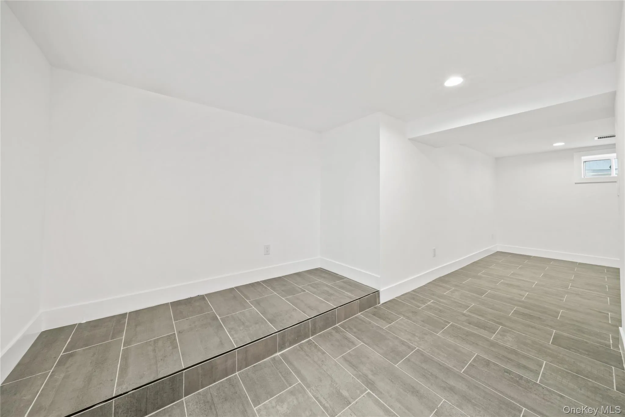 149 Fendale Street, Hempstead, NY, 4 Bedrooms Bedrooms, 8 Rooms Rooms,2 BathroomsBathrooms,Residential,For Rent,Fendale,0,1011984 149 Fendale Street, Hempstead, NY, 4 Bedrooms Bedrooms, 8 Rooms Rooms,2 BathroomsBathrooms,Residential,For Rent,Fendale,0,1011984