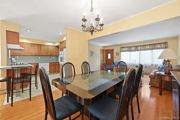 152 Nassau Drive, North Hempstead, NY, 3 Bedrooms Bedrooms, 6 Rooms Rooms,1 BathroomBathrooms,Residential,For Rent,Nassau,0,1011987 152 Nassau Drive, North Hempstead, NY, 3 Bedrooms Bedrooms, 6 Rooms Rooms,1 BathroomBathrooms,Residential,For Rent,Nassau,0,1011987