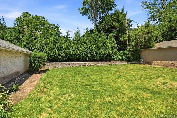 152 Nassau Drive, North Hempstead, NY, 3 Bedrooms Bedrooms, 6 Rooms Rooms,1 BathroomBathrooms,Residential,For Rent,Nassau,0,1011987 152 Nassau Drive, North Hempstead, NY, 3 Bedrooms Bedrooms, 6 Rooms Rooms,1 BathroomBathrooms,Residential,For Rent,Nassau,0,1011987