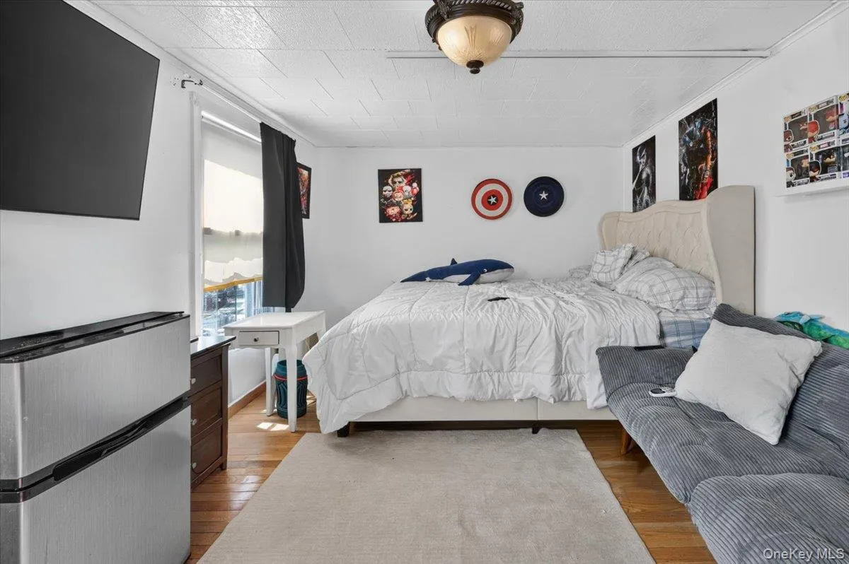 9513 85th Street, New York, NY, 4 Bedrooms Bedrooms, 8 Rooms Rooms,3 BathroomsBathrooms,Residential,For Rent,85th,0,KEY1011992 9513 85th Street, New York, NY, 4 Bedrooms Bedrooms, 8 Rooms Rooms,3 BathroomsBathrooms,Residential,For Rent,85th,0,KEY1011992