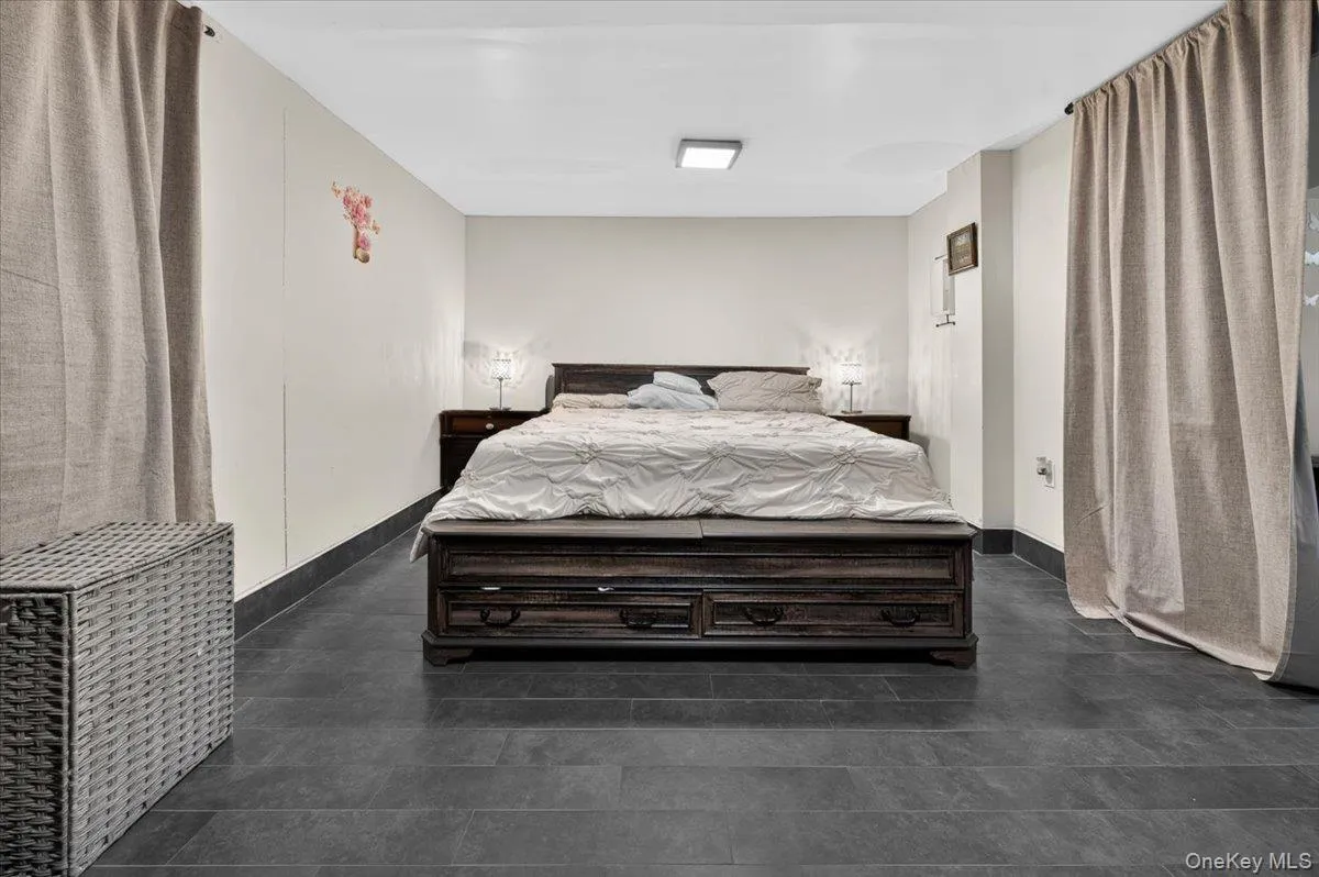 9513 85th Street, New York, NY, 4 Bedrooms Bedrooms, 8 Rooms Rooms,3 BathroomsBathrooms,Residential,For Rent,85th,0,KEY1011992 9513 85th Street, New York, NY, 4 Bedrooms Bedrooms, 8 Rooms Rooms,3 BathroomsBathrooms,Residential,For Rent,85th,0,KEY1011992