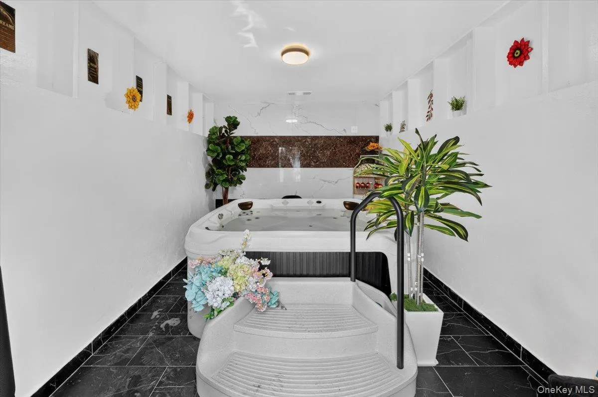9513 85th Street, New York, NY, 4 Bedrooms Bedrooms, 8 Rooms Rooms,3 BathroomsBathrooms,Residential,For Rent,85th,0,KEY1011992 9513 85th Street, New York, NY, 4 Bedrooms Bedrooms, 8 Rooms Rooms,3 BathroomsBathrooms,Residential,For Rent,85th,0,KEY1011992
