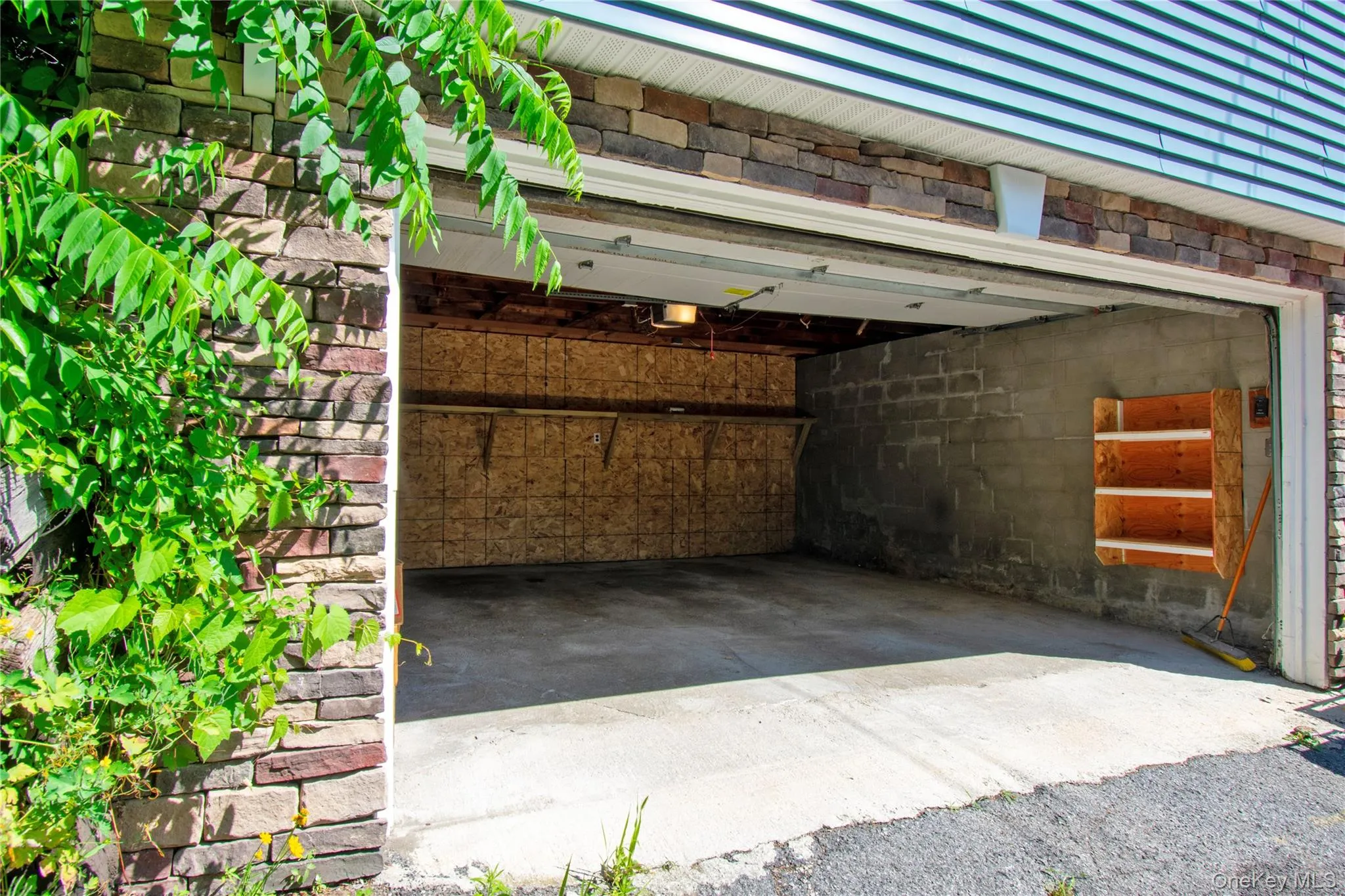 154 Spring Valley Street, Beacon, NY, 2 Bedrooms Bedrooms, 4 Rooms Rooms,1 BathroomBathrooms,Residential Lease,For Rent,Spring Valley,0,1011994 154 Spring Valley Street, Beacon, NY, 2 Bedrooms Bedrooms, 4 Rooms Rooms,1 BathroomBathrooms,Residential Lease,For Rent,Spring Valley,0,1011994