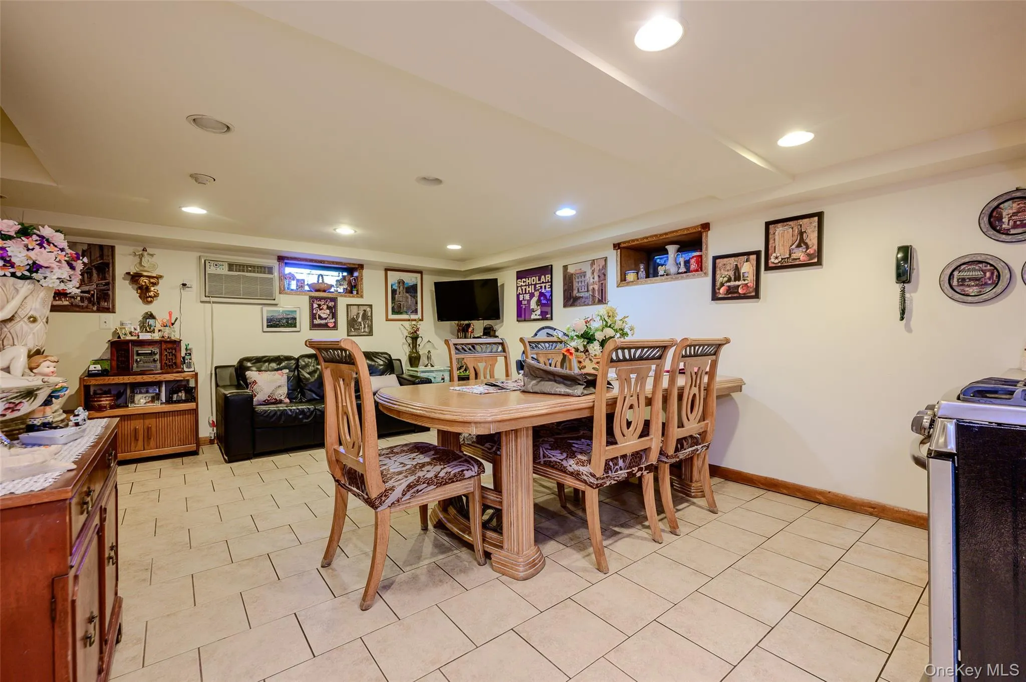 84 Ridgewood Avenue, Yonkers, NY, 3 Bedrooms Bedrooms, 6 Rooms Rooms,1 BathroomBathrooms,Residential,For Rent,Ridgewood,0,1011995 84 Ridgewood Avenue, Yonkers, NY, 3 Bedrooms Bedrooms, 6 Rooms Rooms,1 BathroomBathrooms,Residential,For Rent,Ridgewood,0,1011995