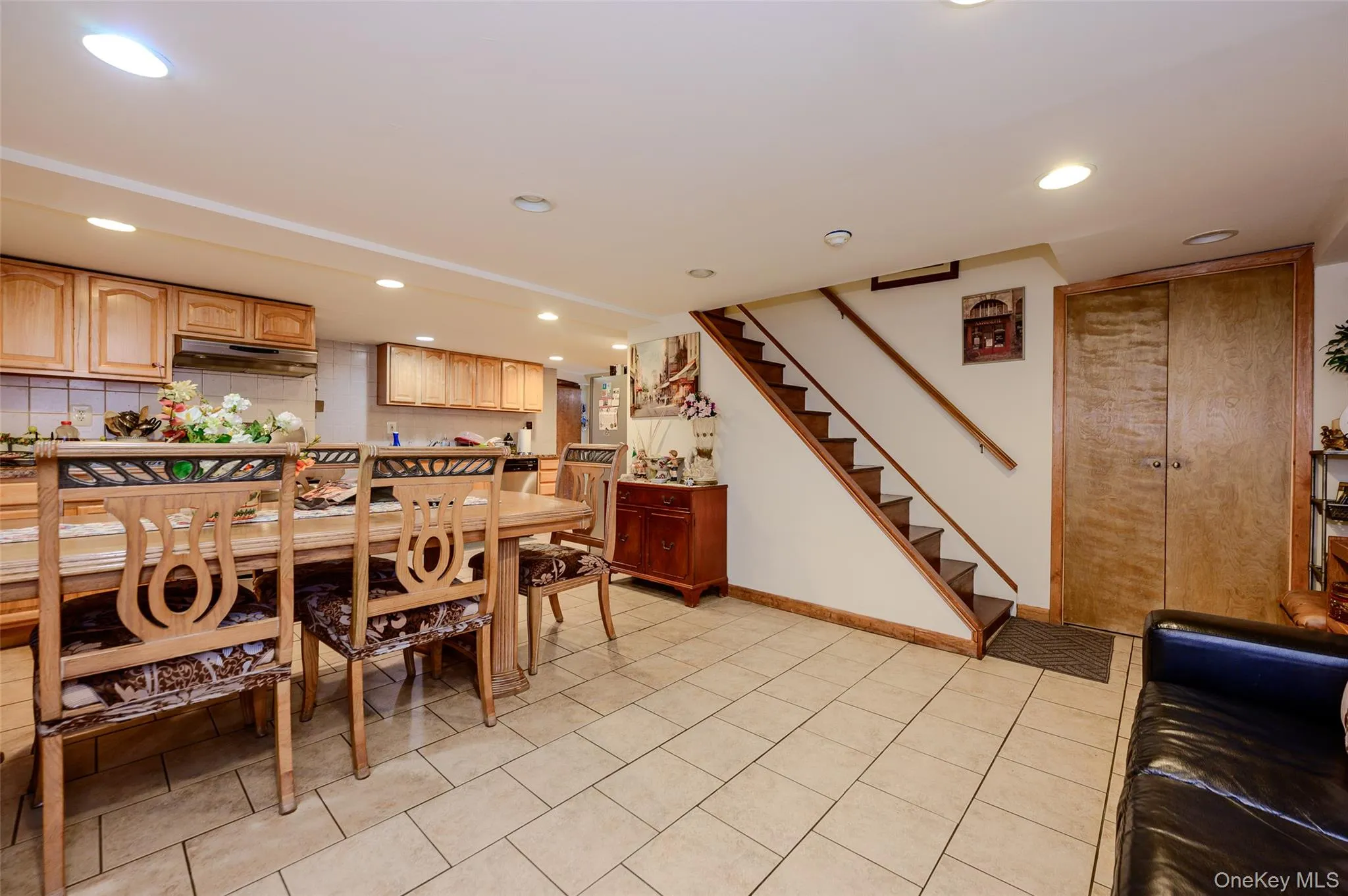 84 Ridgewood Avenue, Yonkers, NY, 3 Bedrooms Bedrooms, 6 Rooms Rooms,1 BathroomBathrooms,Residential,For Rent,Ridgewood,0,1011995 84 Ridgewood Avenue, Yonkers, NY, 3 Bedrooms Bedrooms, 6 Rooms Rooms,1 BathroomBathrooms,Residential,For Rent,Ridgewood,0,1011995