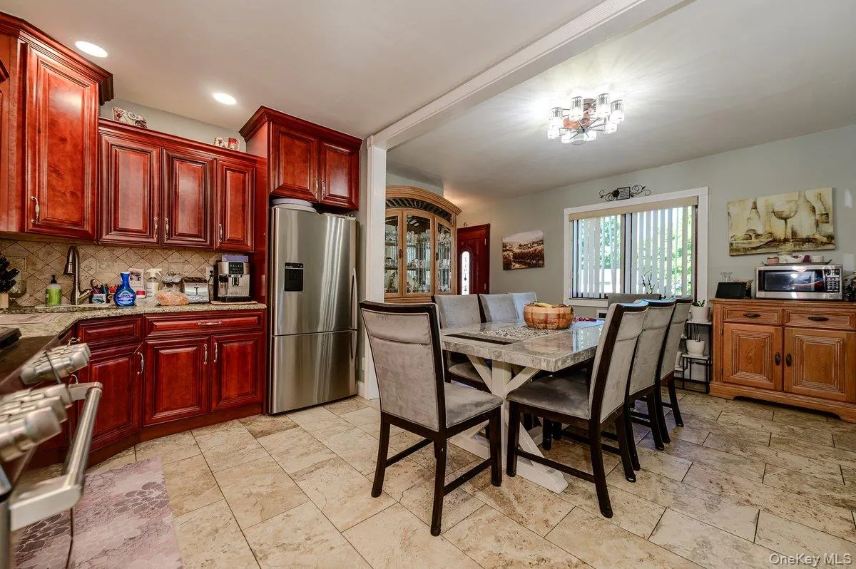 84 Ridgewood Avenue, Yonkers, NY, 3 Bedrooms Bedrooms, 6 Rooms Rooms,1 BathroomBathrooms,Residential,For Rent,Ridgewood,0,1011995 84 Ridgewood Avenue, Yonkers, NY, 3 Bedrooms Bedrooms, 6 Rooms Rooms,1 BathroomBathrooms,Residential,For Rent,Ridgewood,0,1011995