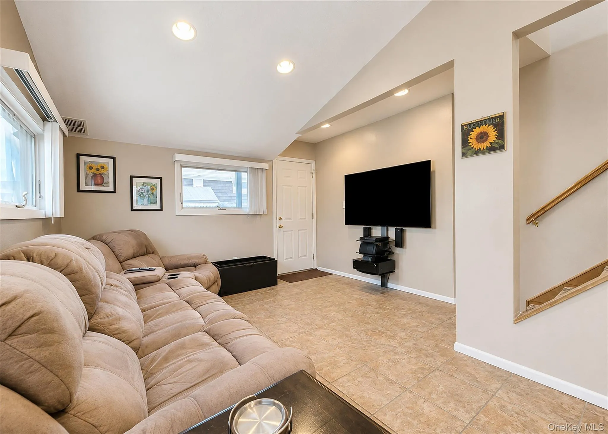 46 Marksman Lane, Hempstead, NY, 6 Bedrooms Bedrooms, 14 Rooms Rooms,2 BathroomsBathrooms,Residential,For Rent,Marksman,0,1011997 46 Marksman Lane, Hempstead, NY, 6 Bedrooms Bedrooms, 14 Rooms Rooms,2 BathroomsBathrooms,Residential,For Rent,Marksman,0,1011997