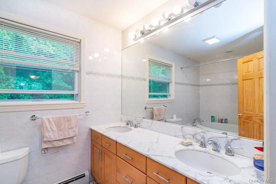 20 Dorchester Drive, Greenburgh, NY, 3 Bedrooms Bedrooms, 7 Rooms Rooms,2 BathroomsBathrooms,Residential Lease,For Rent,Dorchester,0,1011999 20 Dorchester Drive, Greenburgh, NY, 3 Bedrooms Bedrooms, 7 Rooms Rooms,2 BathroomsBathrooms,Residential Lease,For Rent,Dorchester,0,1011999