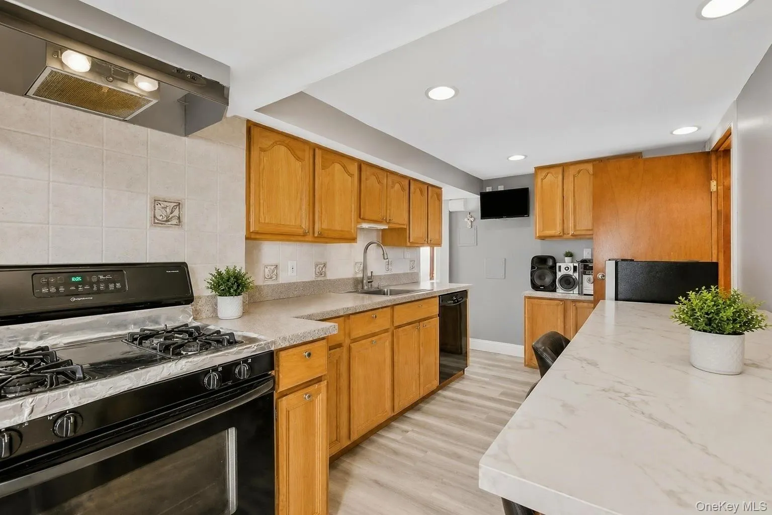 34 Fairdale Drive, Islip, NY, 5 Bedrooms Bedrooms, 9 Rooms Rooms,2 BathroomsBathrooms,Residential,For Rent,Fairdale,0,1012001 34 Fairdale Drive, Islip, NY, 5 Bedrooms Bedrooms, 9 Rooms Rooms,2 BathroomsBathrooms,Residential,For Rent,Fairdale,0,1012001