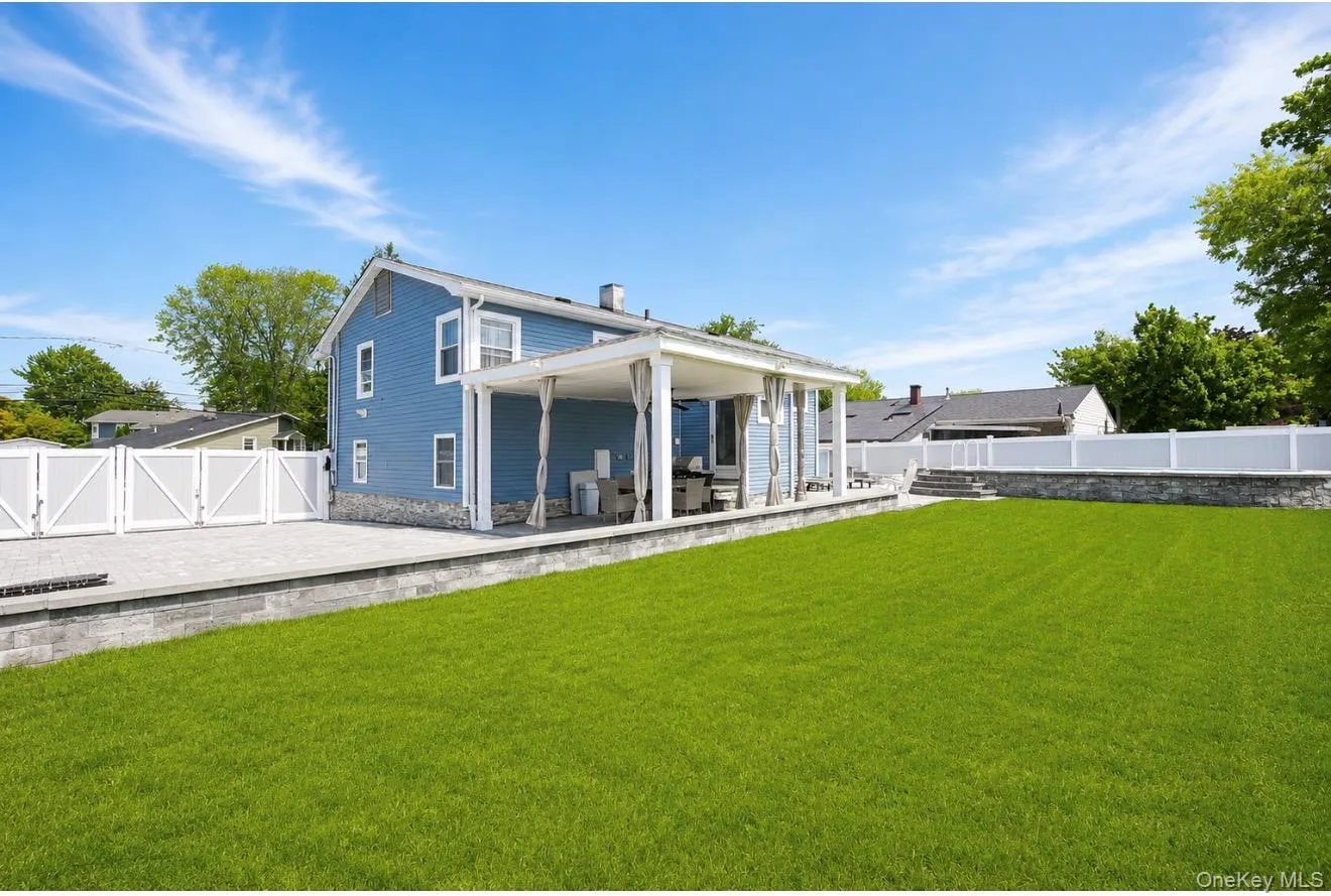 34 Fairdale Drive, Islip, NY, 5 Bedrooms Bedrooms, 9 Rooms Rooms,2 BathroomsBathrooms,Residential,For Rent,Fairdale,0,1012001 34 Fairdale Drive, Islip, NY, 5 Bedrooms Bedrooms, 9 Rooms Rooms,2 BathroomsBathrooms,Residential,For Rent,Fairdale,0,1012001