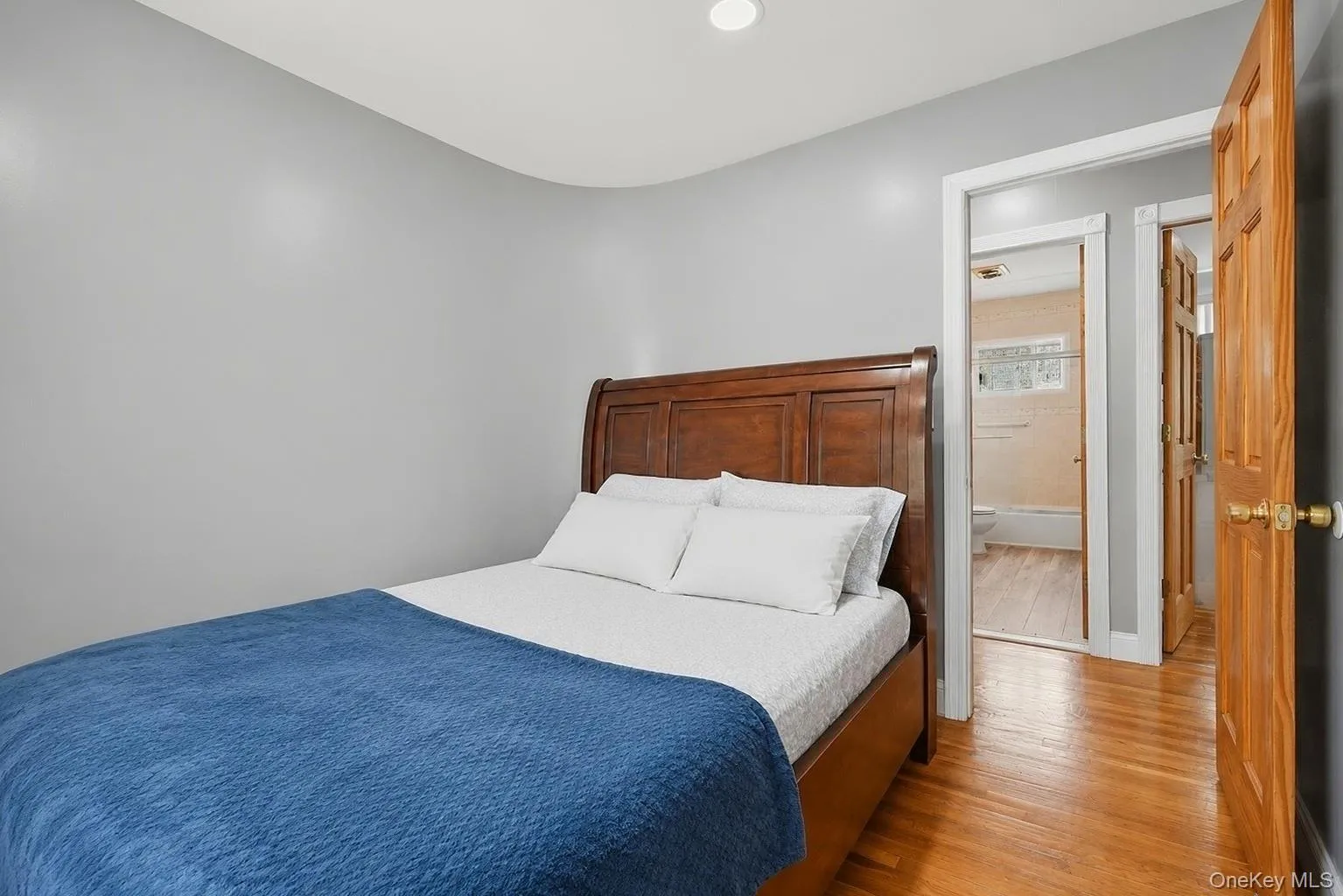34 Fairdale Drive, Islip, NY, 5 Bedrooms Bedrooms, 9 Rooms Rooms,2 BathroomsBathrooms,Residential,For Rent,Fairdale,0,1012001 34 Fairdale Drive, Islip, NY, 5 Bedrooms Bedrooms, 9 Rooms Rooms,2 BathroomsBathrooms,Residential,For Rent,Fairdale,0,1012001