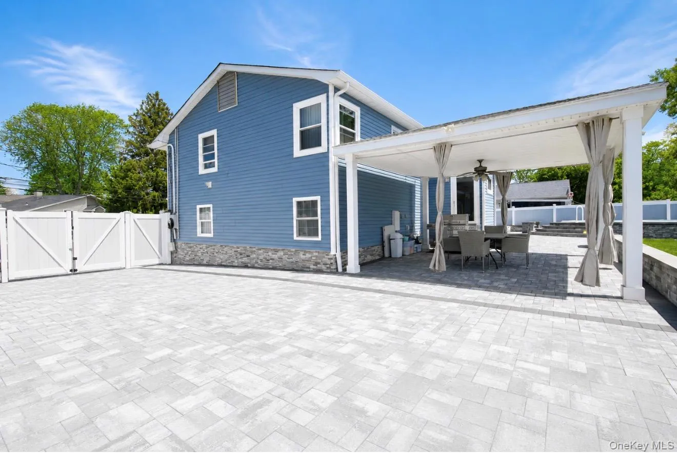 34 Fairdale Drive, Islip, NY, 5 Bedrooms Bedrooms, 9 Rooms Rooms,2 BathroomsBathrooms,Residential,For Rent,Fairdale,0,1012001 34 Fairdale Drive, Islip, NY, 5 Bedrooms Bedrooms, 9 Rooms Rooms,2 BathroomsBathrooms,Residential,For Rent,Fairdale,0,1012001