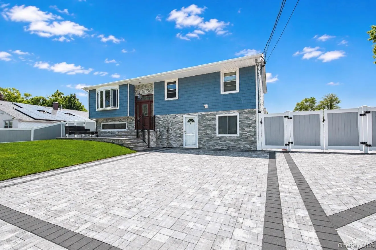 34 Fairdale Drive, Islip, NY, 5 Bedrooms Bedrooms, 9 Rooms Rooms,2 BathroomsBathrooms,Residential,For Rent,Fairdale,0,1012001 34 Fairdale Drive, Islip, NY, 5 Bedrooms Bedrooms, 9 Rooms Rooms,2 BathroomsBathrooms,Residential,For Rent,Fairdale,0,1012001
