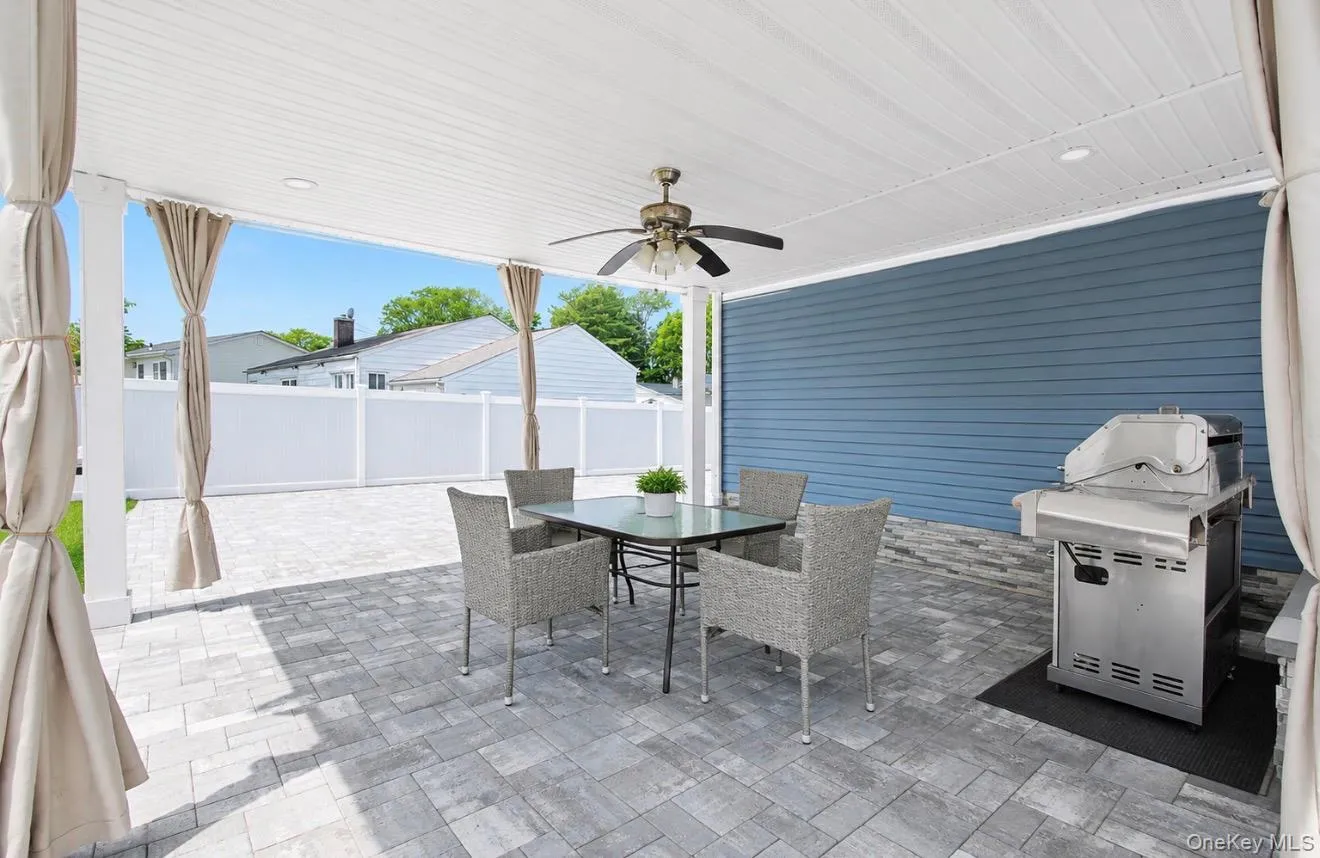 34 Fairdale Drive, Islip, NY, 5 Bedrooms Bedrooms, 9 Rooms Rooms,2 BathroomsBathrooms,Residential,For Rent,Fairdale,0,1012001 34 Fairdale Drive, Islip, NY, 5 Bedrooms Bedrooms, 9 Rooms Rooms,2 BathroomsBathrooms,Residential,For Rent,Fairdale,0,1012001