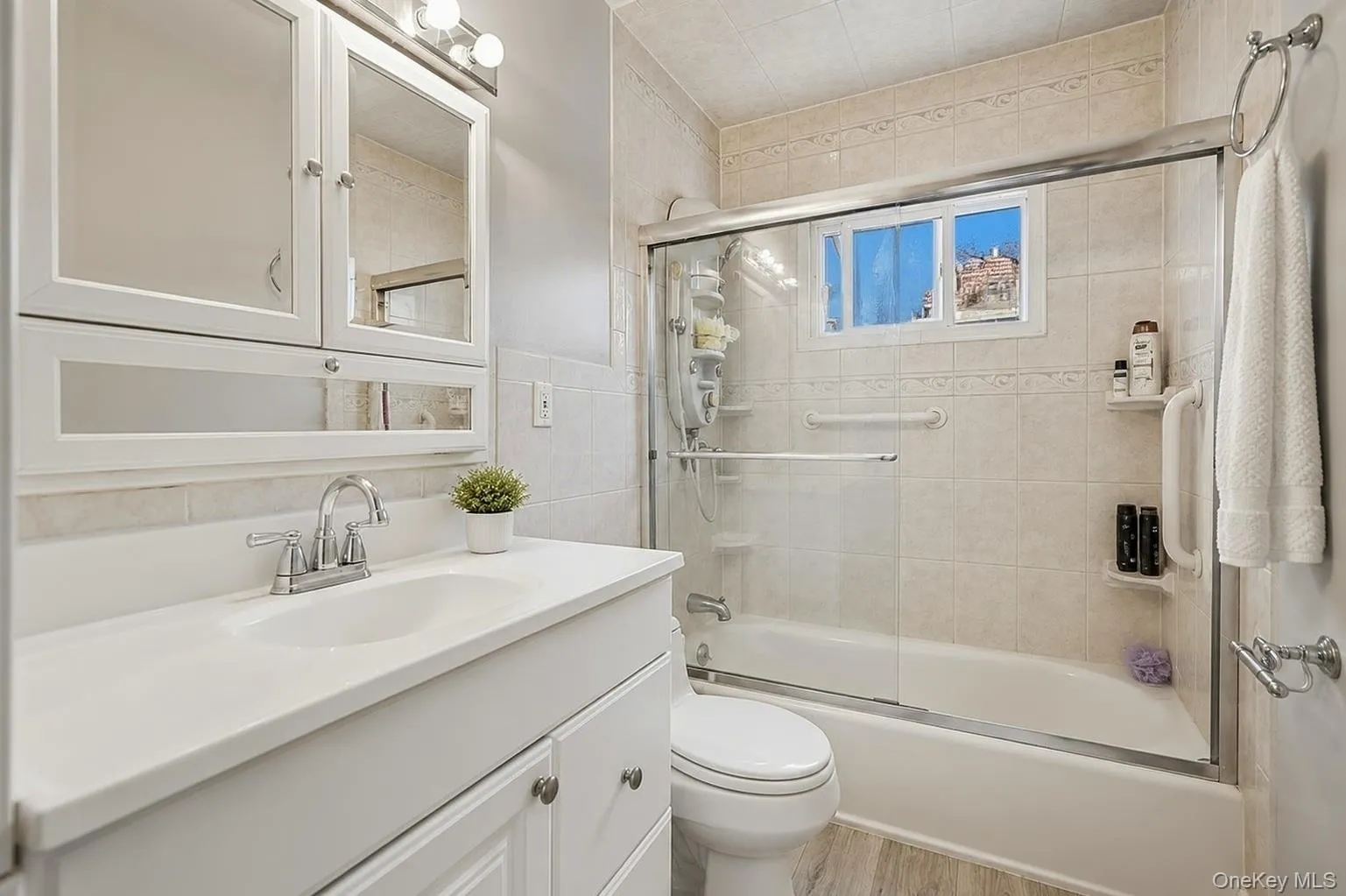 34 Fairdale Drive, Islip, NY, 5 Bedrooms Bedrooms, 9 Rooms Rooms,2 BathroomsBathrooms,Residential,For Rent,Fairdale,0,1012001 34 Fairdale Drive, Islip, NY, 5 Bedrooms Bedrooms, 9 Rooms Rooms,2 BathroomsBathrooms,Residential,For Rent,Fairdale,0,1012001
