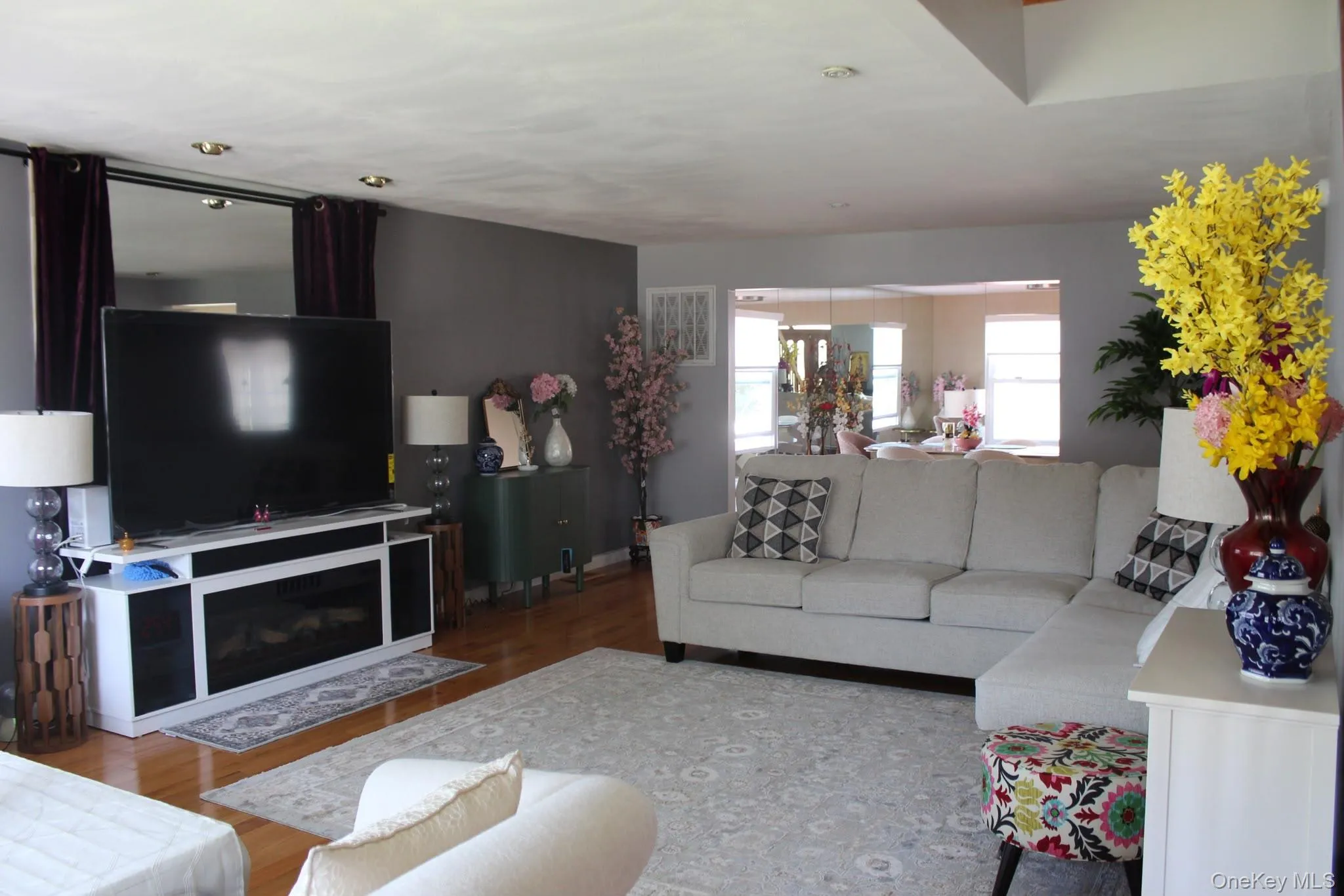 280 Park Avenue, North Hempstead, NY, 5 Bedrooms Bedrooms, 11 Rooms Rooms,3 BathroomsBathrooms,Residential,For Rent,Park,0,1012002 280 Park Avenue, North Hempstead, NY, 5 Bedrooms Bedrooms, 11 Rooms Rooms,3 BathroomsBathrooms,Residential,For Rent,Park,0,1012002