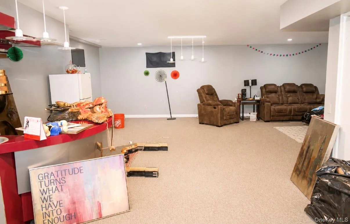 280 Park Avenue, North Hempstead, NY, 5 Bedrooms Bedrooms, 11 Rooms Rooms,3 BathroomsBathrooms,Residential,For Rent,Park,0,1012002 280 Park Avenue, North Hempstead, NY, 5 Bedrooms Bedrooms, 11 Rooms Rooms,3 BathroomsBathrooms,Residential,For Rent,Park,0,1012002