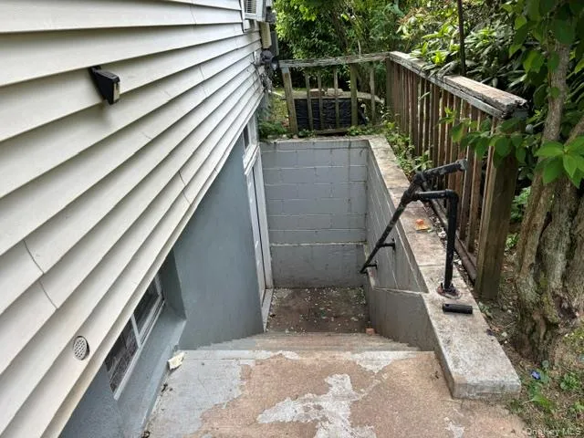 22 5th Street, Huntington, NY, 2 Bedrooms Bedrooms, 5 Rooms Rooms,1 BathroomBathrooms,Residential,For Rent,5th,0,1012003 22 5th Street, Huntington, NY, 2 Bedrooms Bedrooms, 5 Rooms Rooms,1 BathroomBathrooms,Residential,For Rent,5th,0,1012003